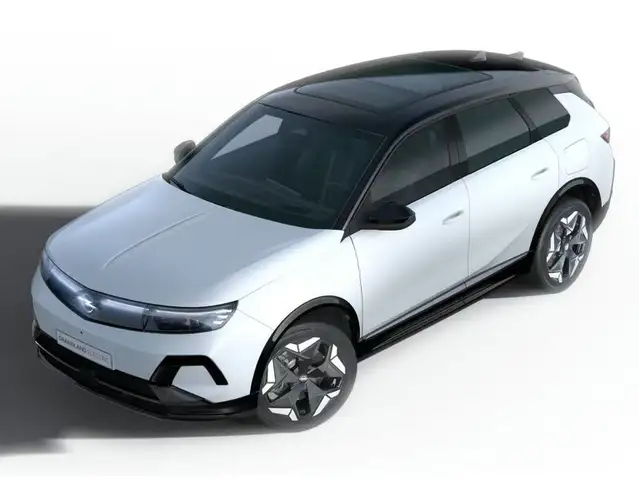 Opel Grandland view 2