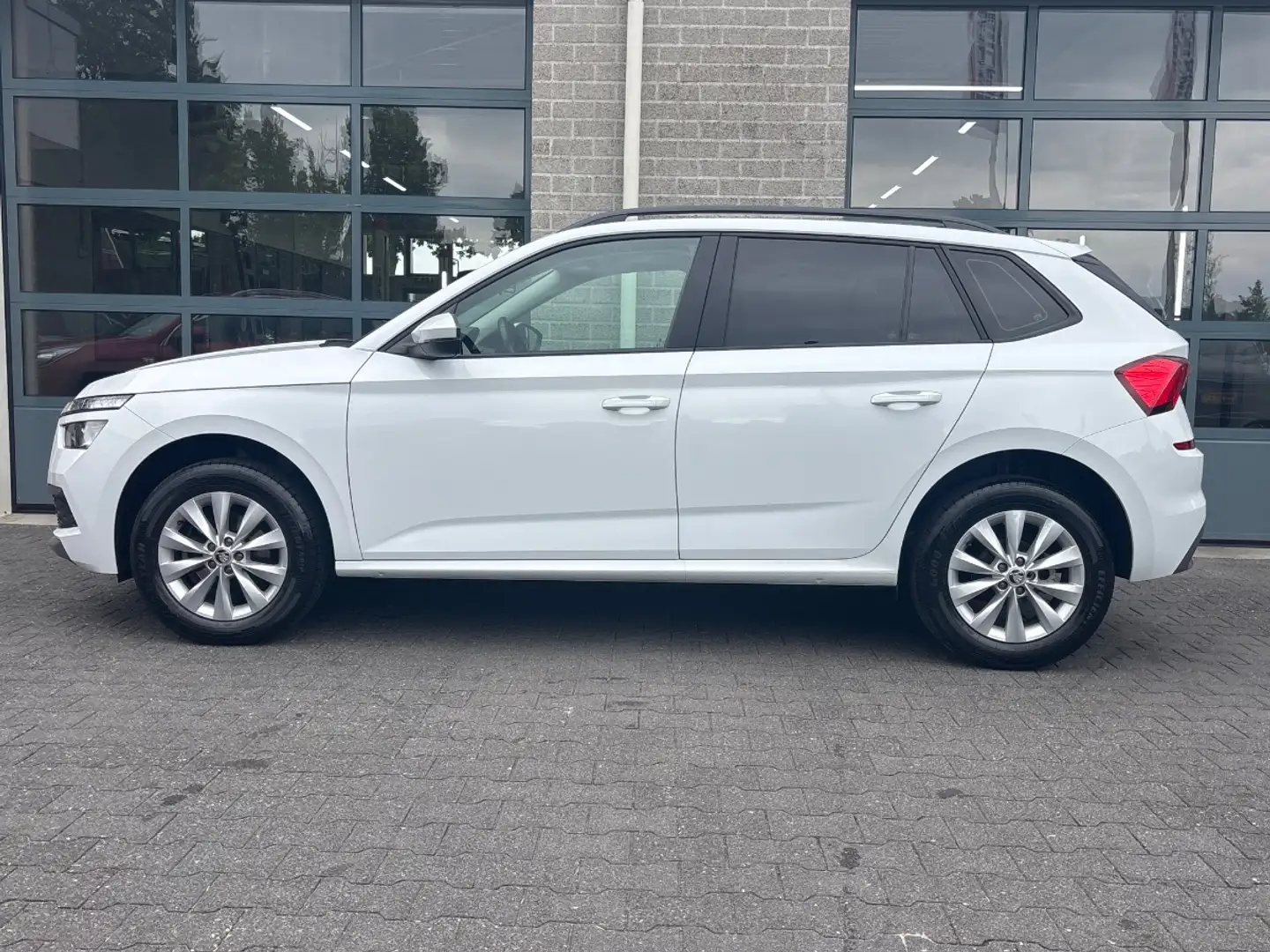 Skoda Kamiq 1.0 TSI Sport Business Wit - 2