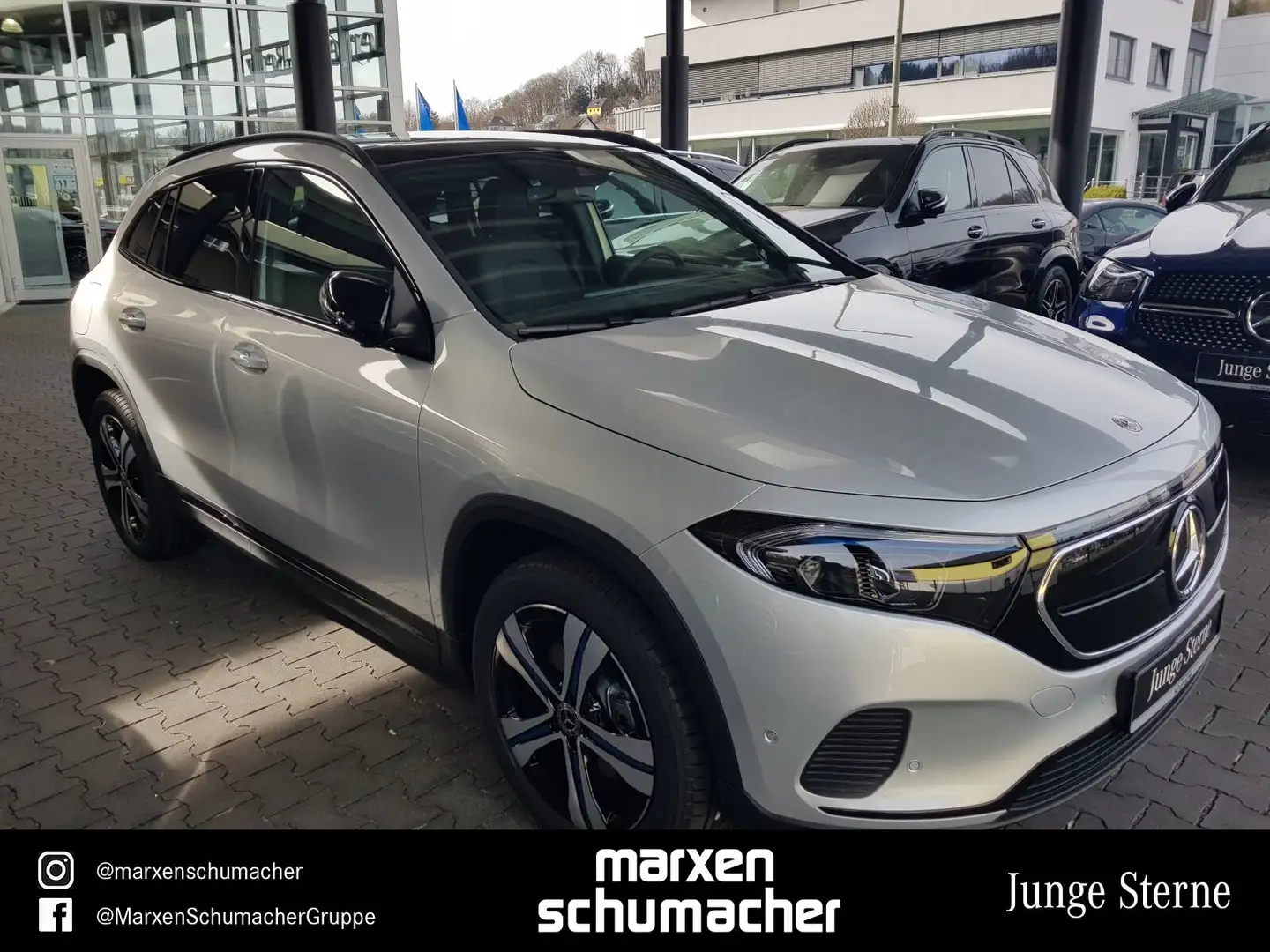 Mercedes-Benz EQA 250 EQA 250 Progressive Pano+MBUX+Kamera+AHK+LED Navi Srebrny - 2