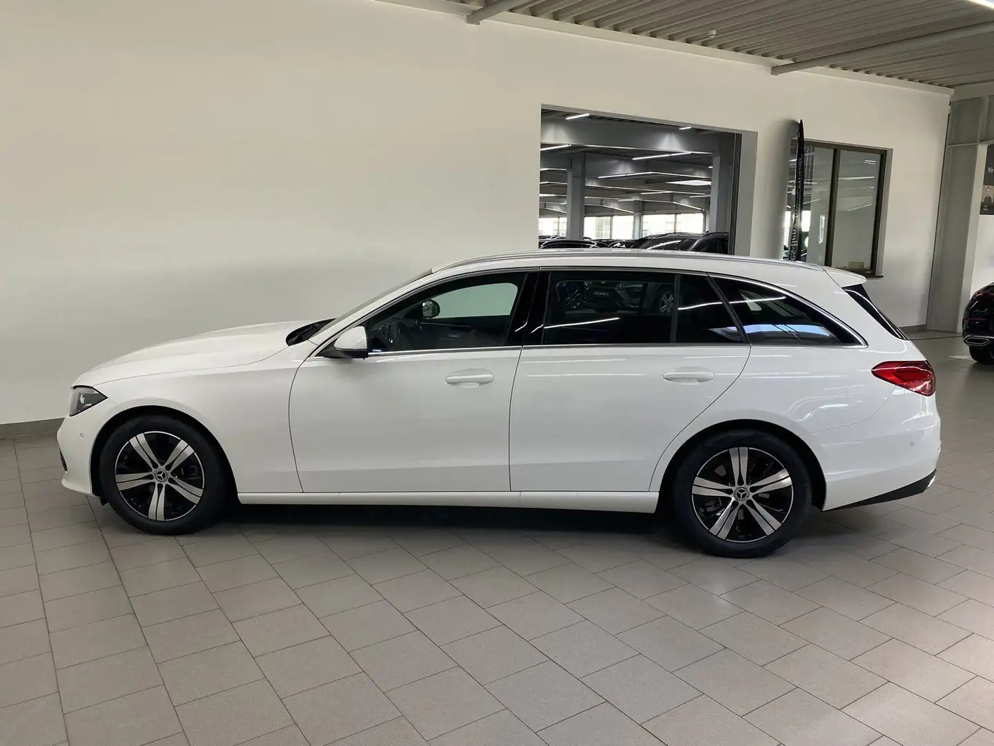 Mercedes-Benz C 200 T AVANTGARDE+LED+NAVI+KAMERA+AMBIENTE+SPUR Weiß - 2