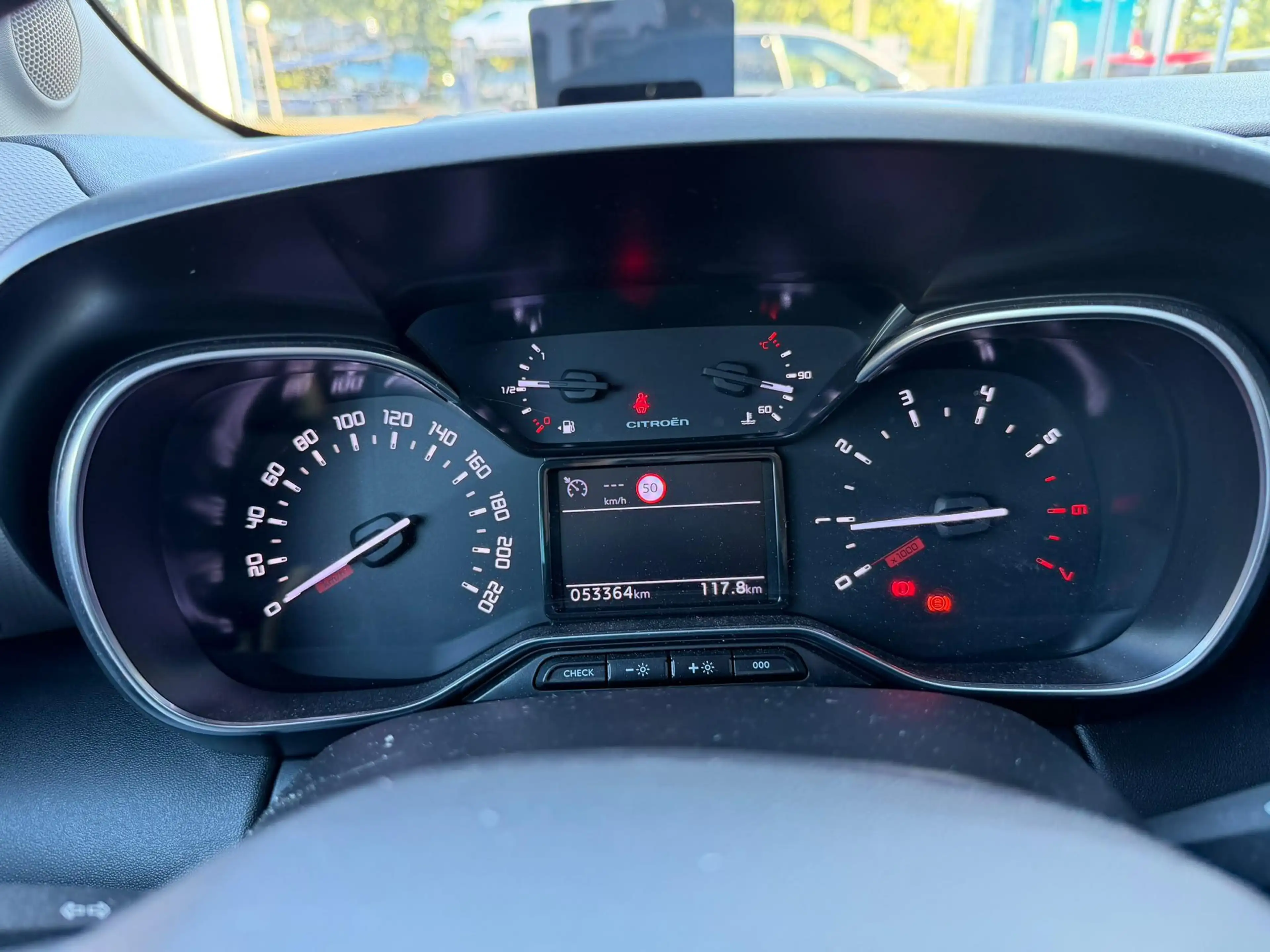 Citroen C3 Aircross 1.2 PureTech Shine Pack Business — photo 12