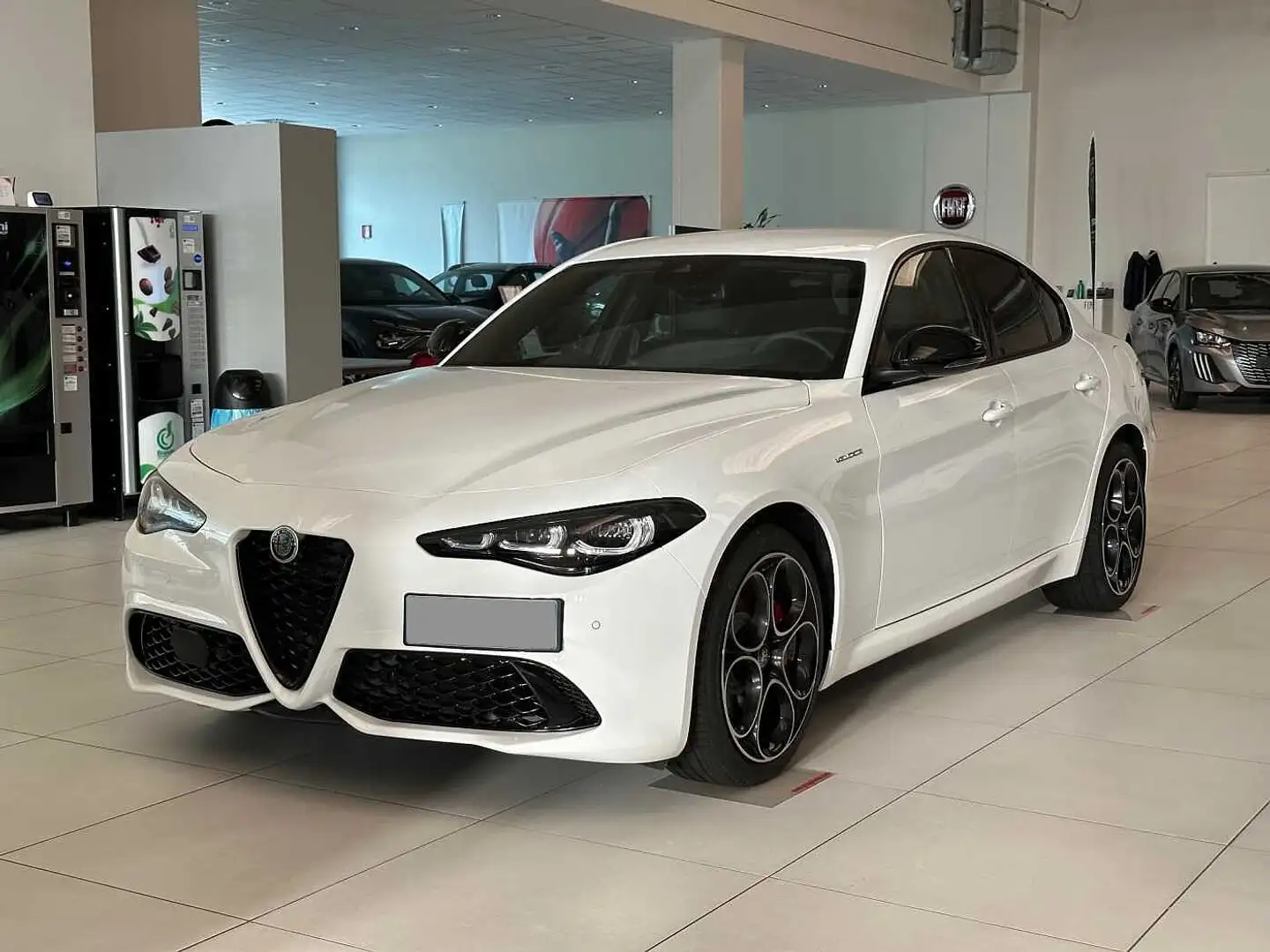Alfa Romeo Giulia 2.2 Turbodiesel 210 CV AT8 AWD Q4 Veloce KM ZERO Bianco - 1