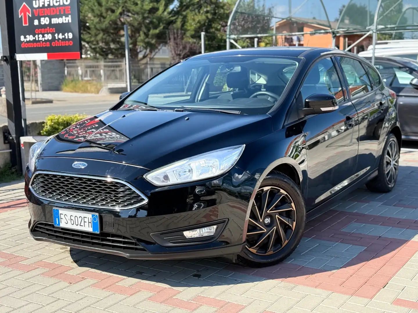 Ford Focus Focus 1.5 TDCi 95 CV Start&Stop Business Black - 1