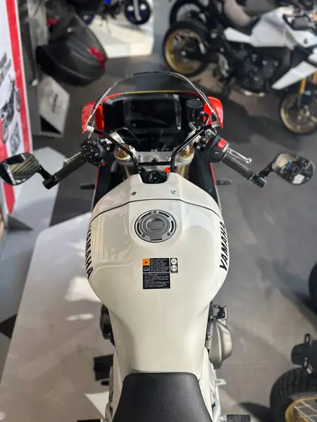 Yamaha XSR 900 - foto 3