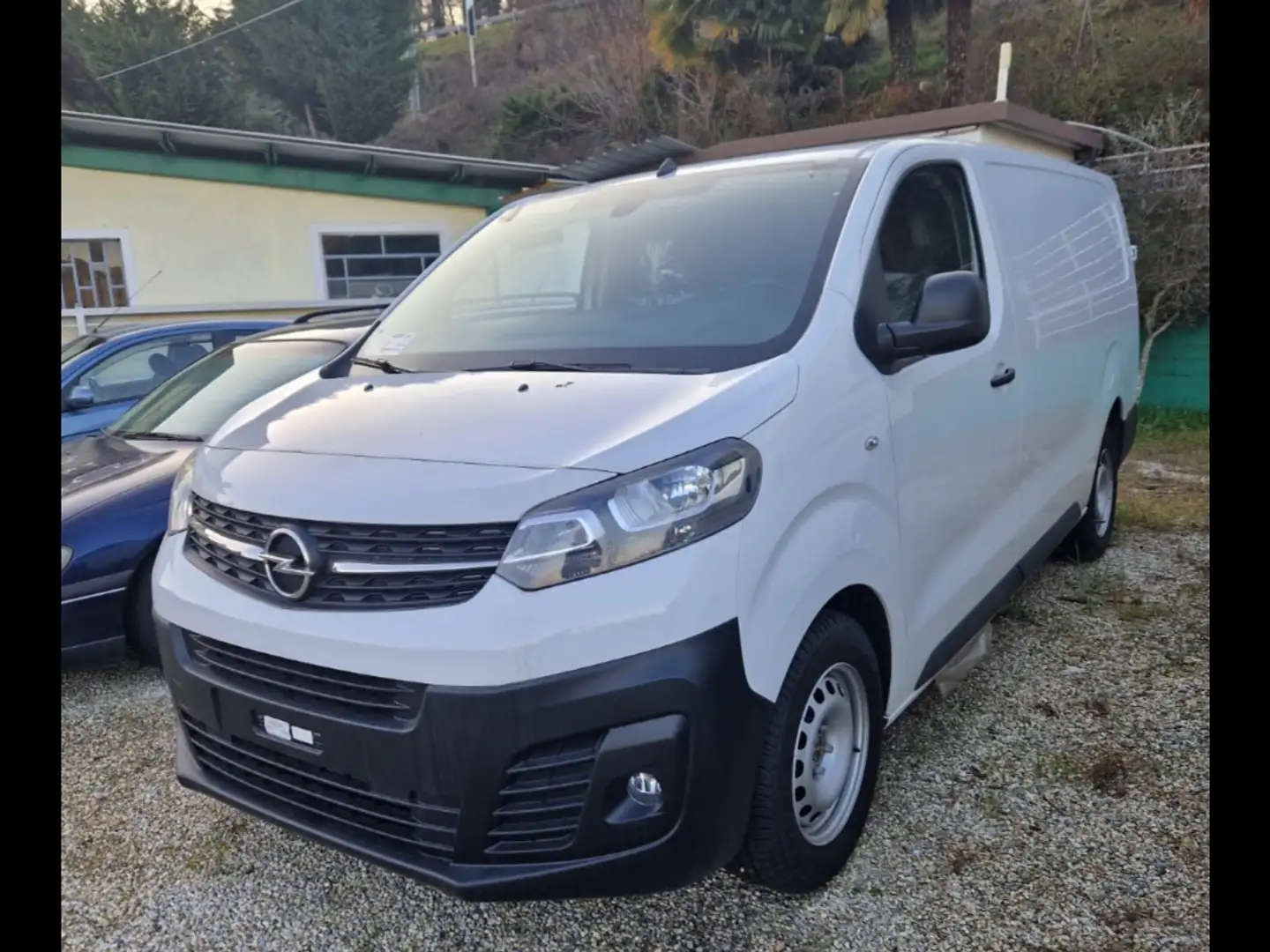 Opel Vivaro L3H1 2.0d 145cv Enjoy S&S p.maggior. mt6 Bianco - 1