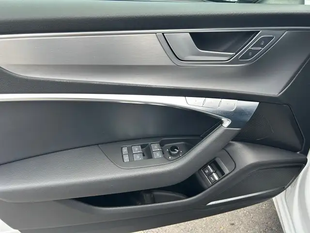 Audi A6 Avant 55 TFSI e PHEV quattr Ansicht 15