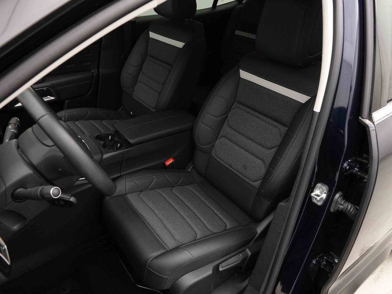 Citroen C5 Aircross 1.2 T 130 Plus | GPS | Camera | Alu18 — photo 7