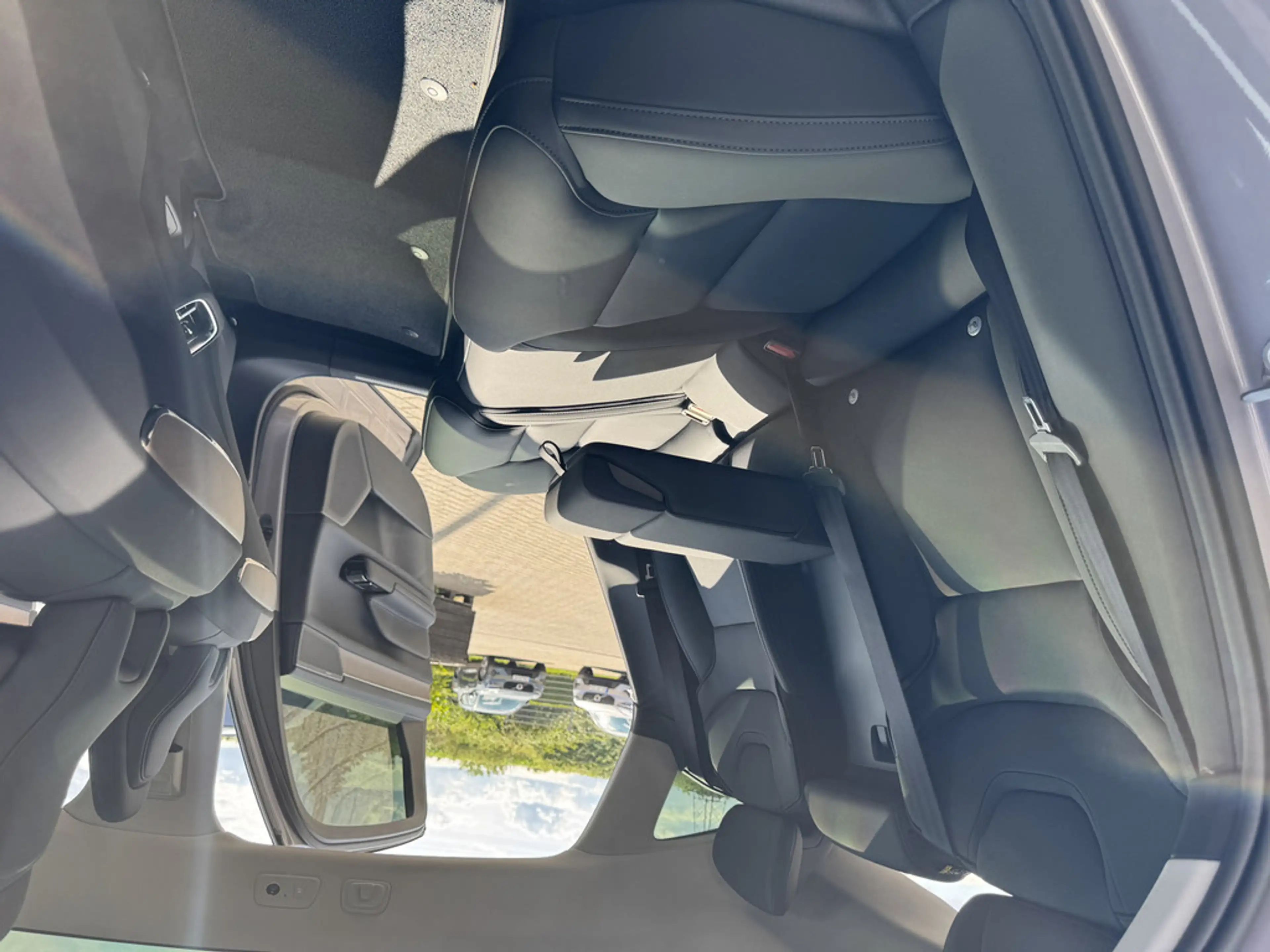Volvo ES90 245 kW Single Motor Extended Range RWD Plus — photo 5