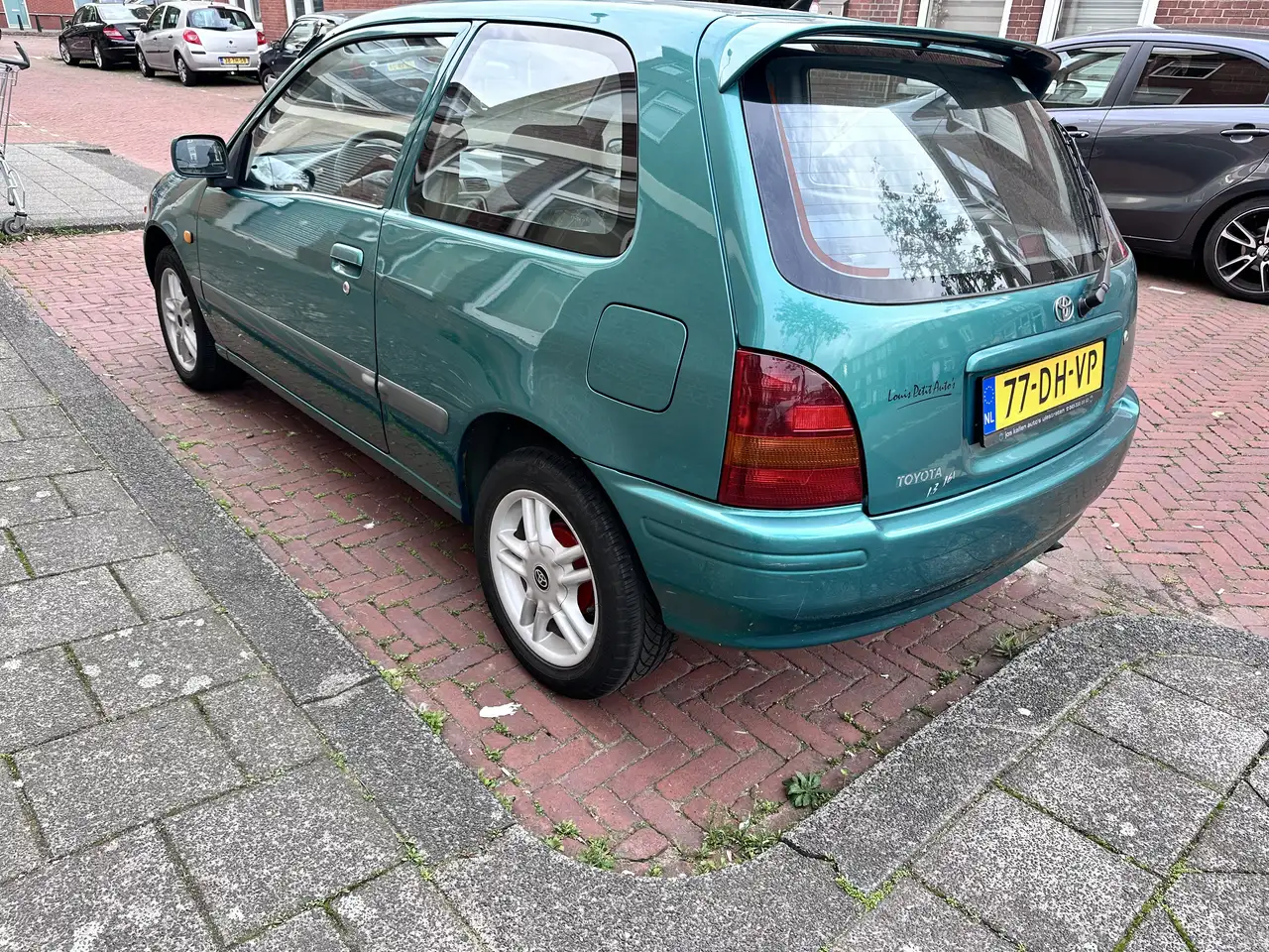 Toyota Starlet 1.3-16V Met Stuurbekrachtiging & AIRCO, foto 5