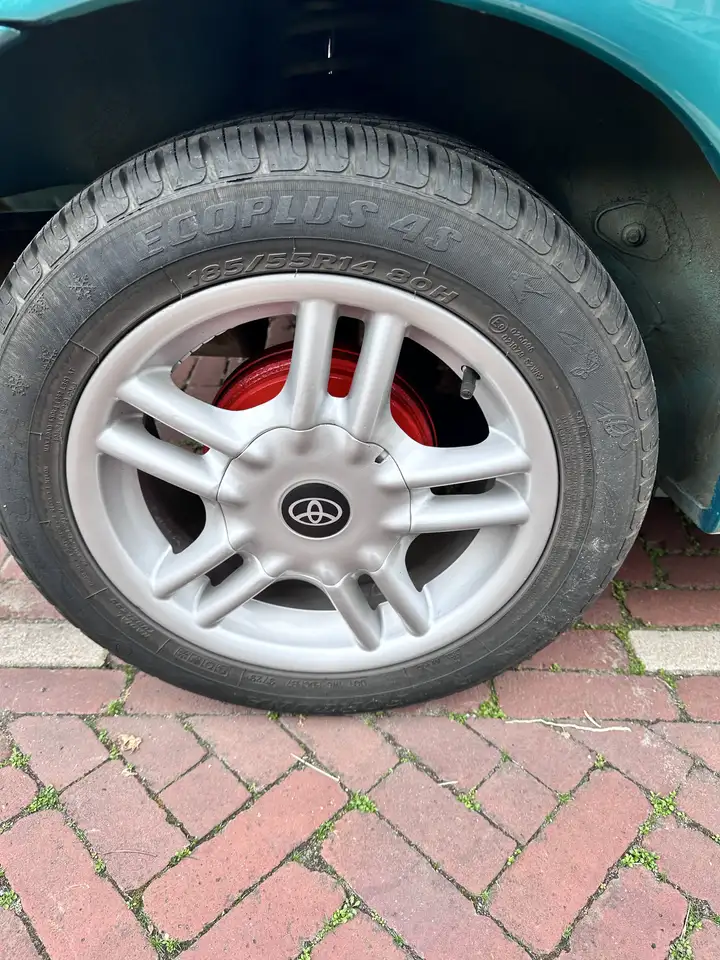 Toyota Starlet 1.3-16V Met Stuurbekrachtiging & AIRCO, foto 11