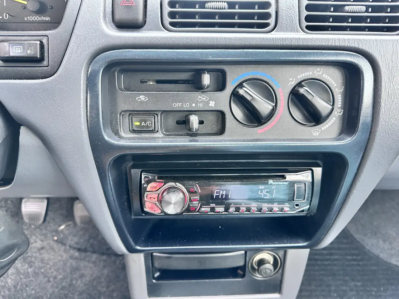 Toyota Starlet 1.3-16V Met Stuurbekrachtiging & AIRCO, foto 10