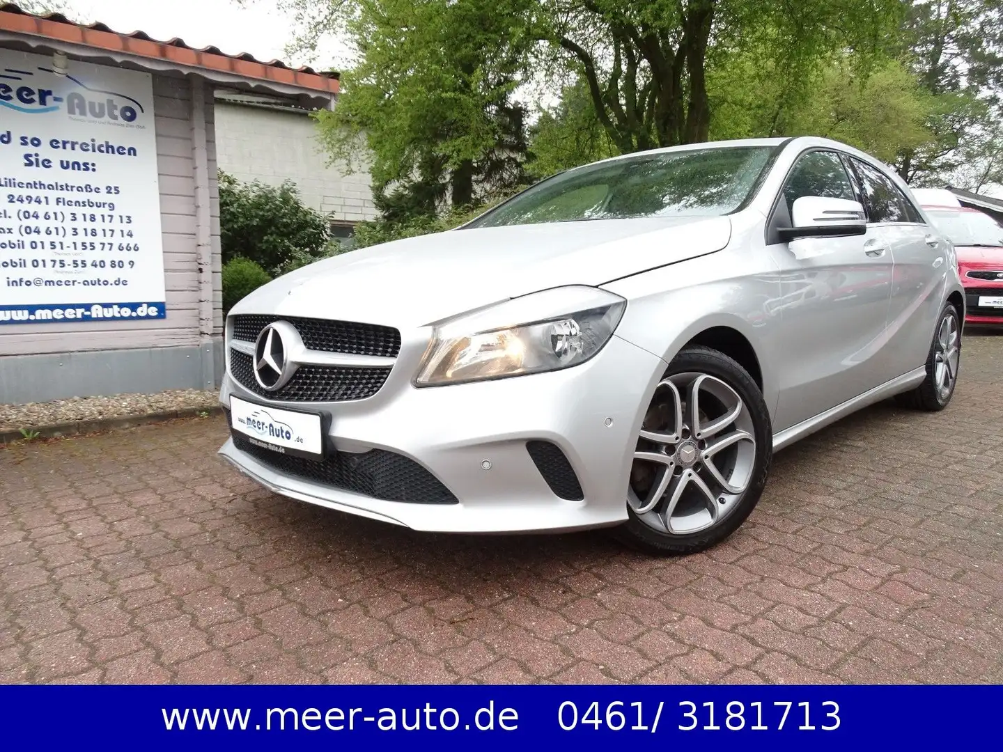 Mercedes-Benz A 200 d CDI Urban/Automatik/Leder/SHZ/Navi/AHK Silber - 1