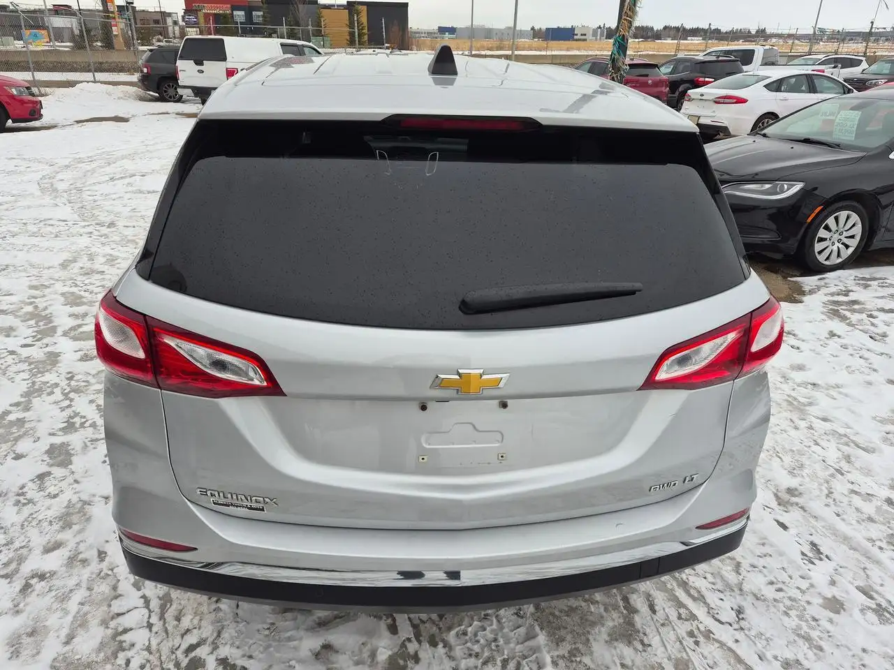 Chevrolet Equinox снимка Chevrolet Equinox