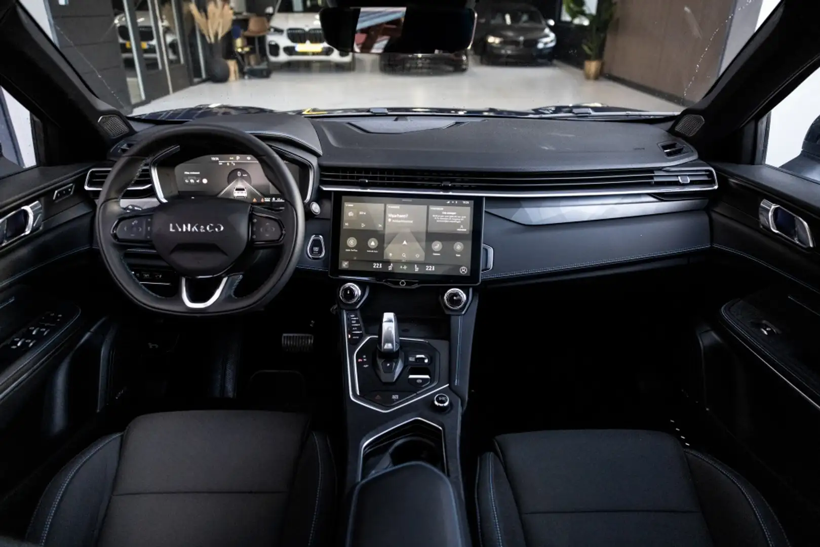 Lynk & Co 01 1.5 PHEV Black Edition | MY23 Pano | Carplay | Par Bleu - 2