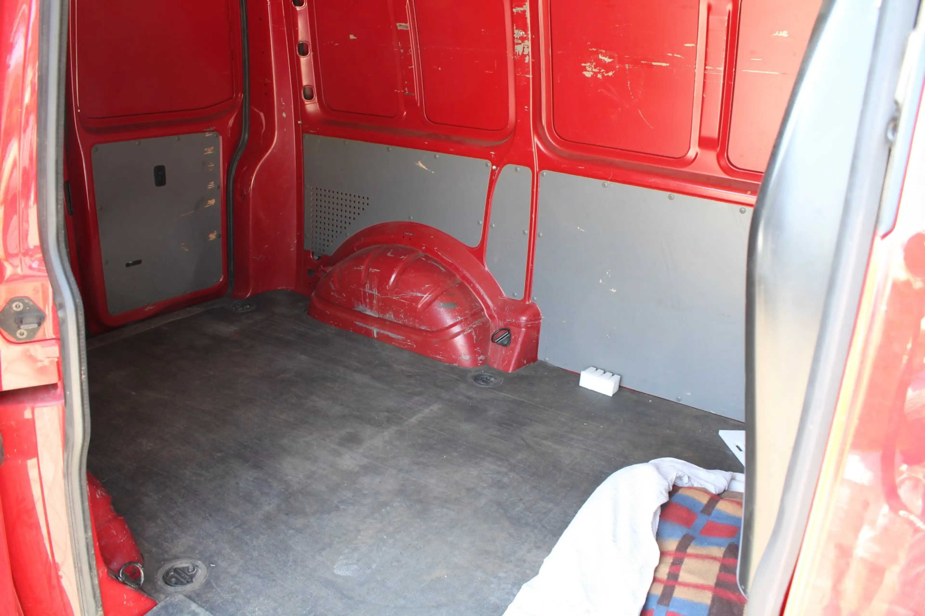 Volkswagen T6.1 Transporter 2.0 TDI Navigation Sitzhzg Rückfahrkam Klima — photo 14