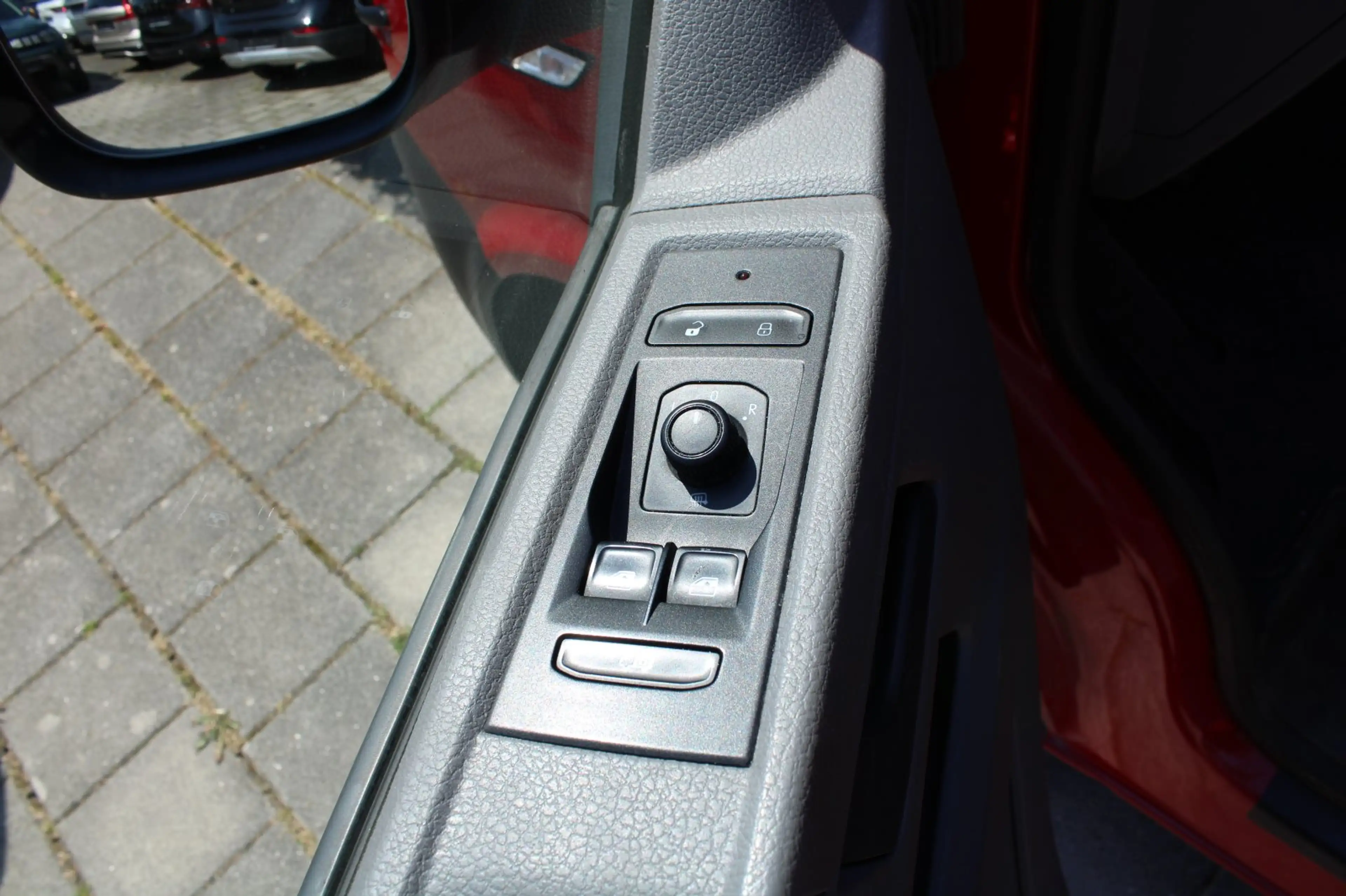 Volkswagen T6.1 Transporter 2.0 TDI Navigation Sitzhzg Rückfahrkam Klima — photo 5