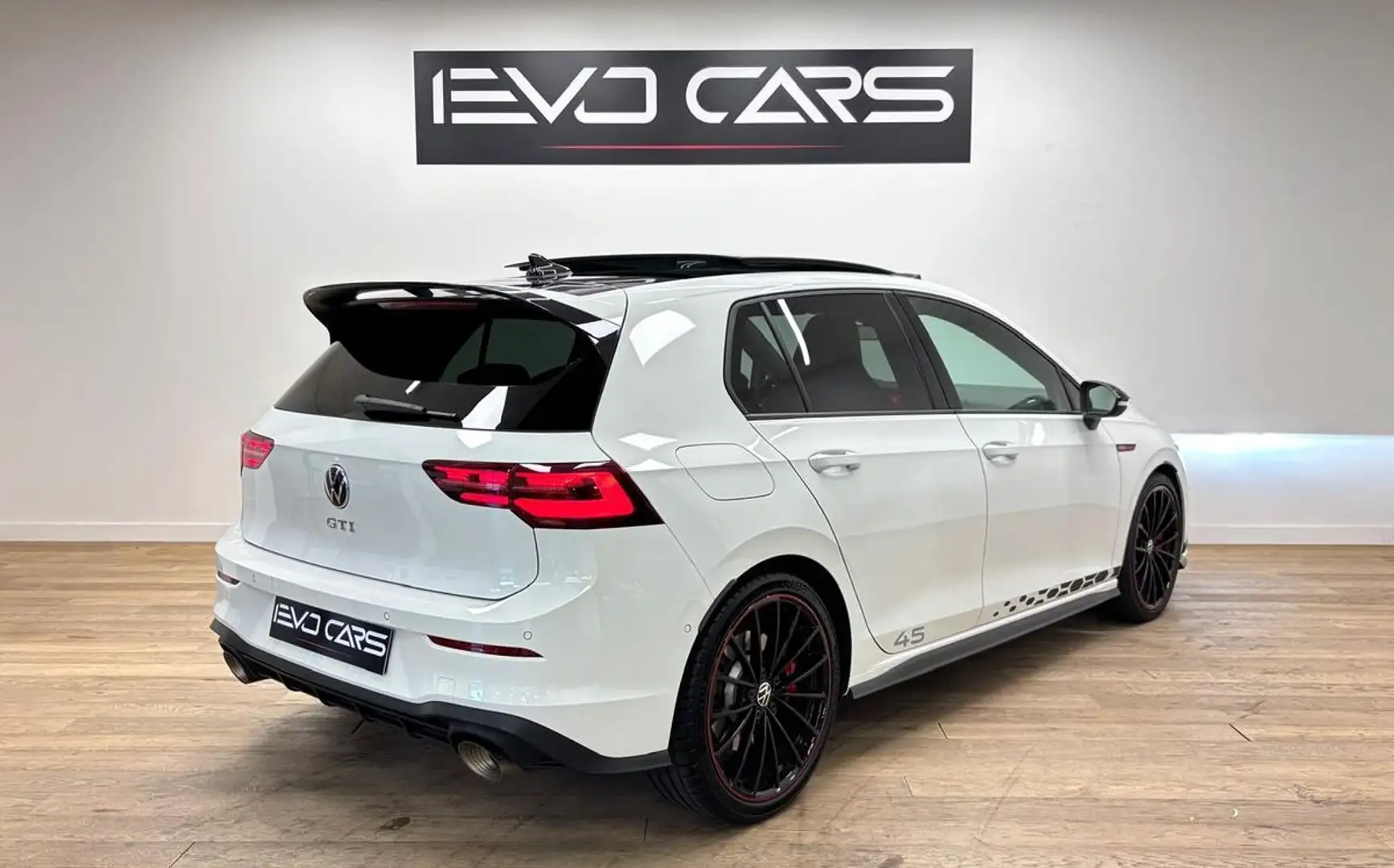 Volkswagen Golf 8 GTI Clubsport 45 2.0 300ch / DCC / ACC / HK / TO / Akrapovic /Garantie VW 04/2026 Blanc - 2
