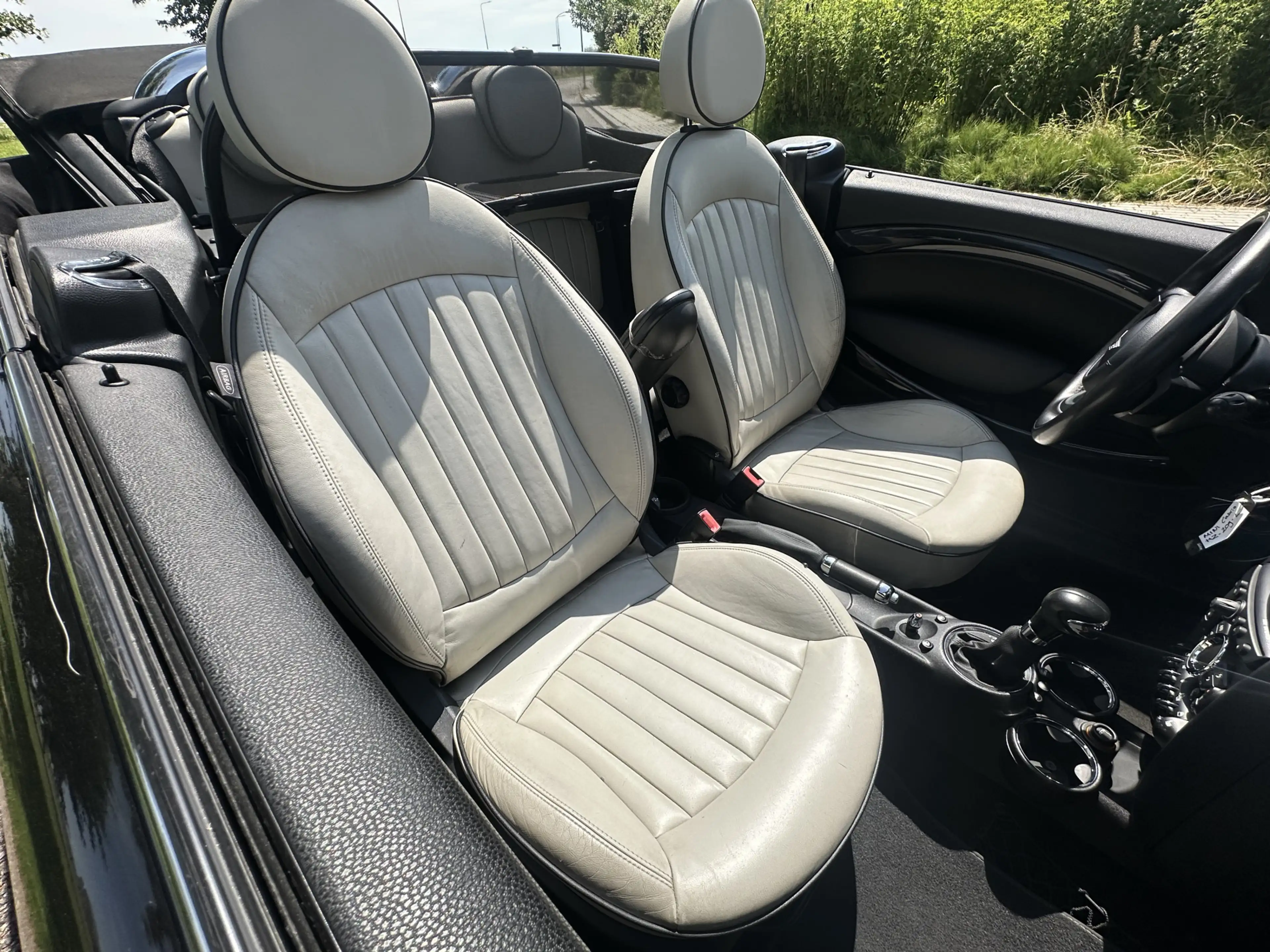 MINI Cooper S Cabrio 1.6 Autom * Nav * dealer auto — photo 7