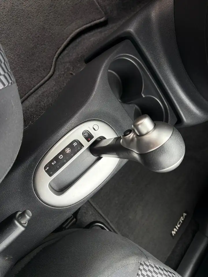 Nissan Micra снимка Nissan Micra
