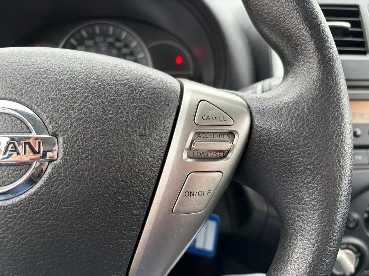 Nissan Micra снимка Nissan Micra