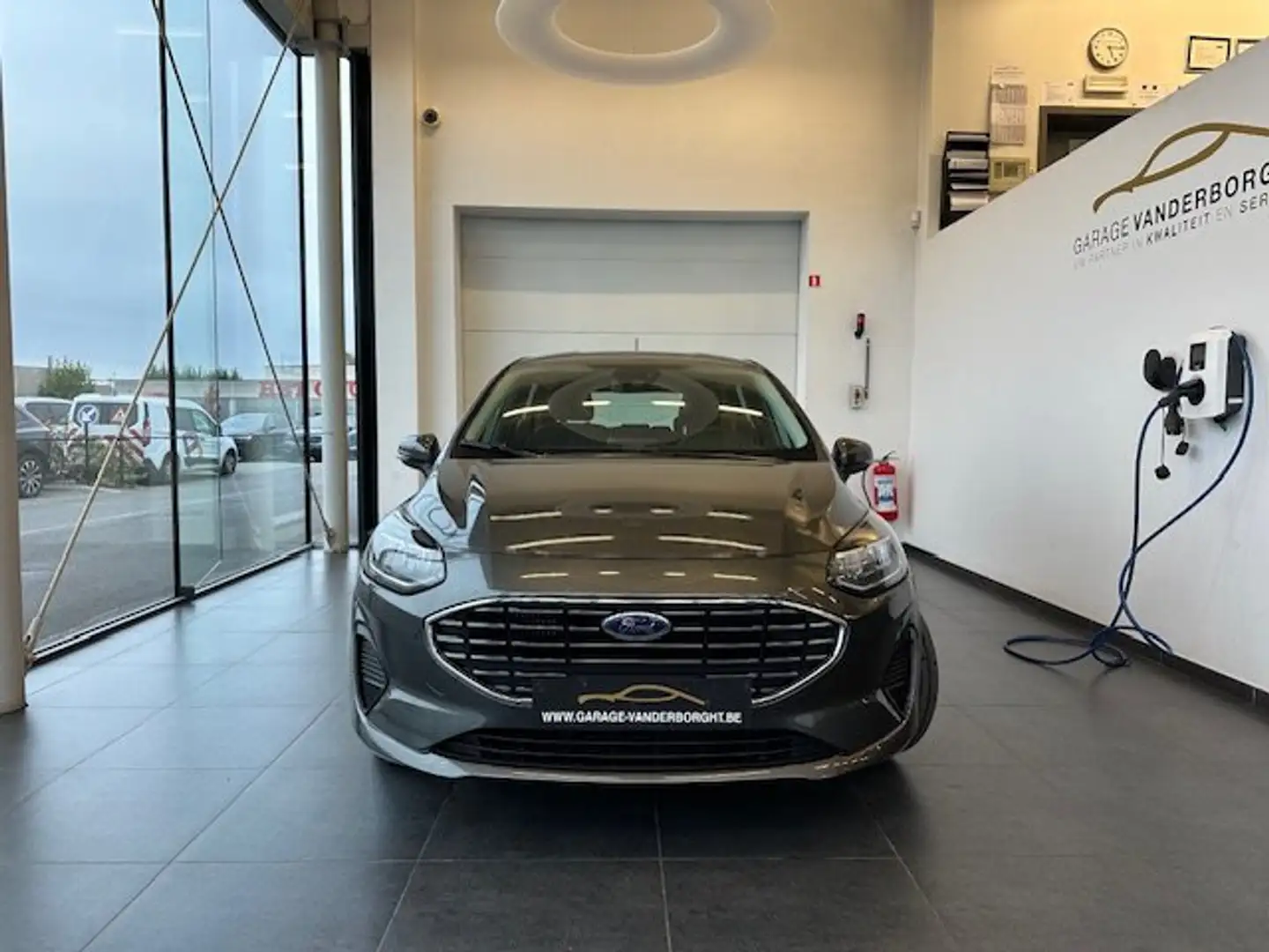 Ford Fiesta TITANIUM HYBRID BENZINE+2 JAAR WAARBORG Grigio - 2