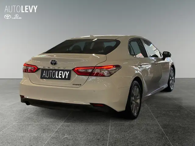 Toyota Camry view 6