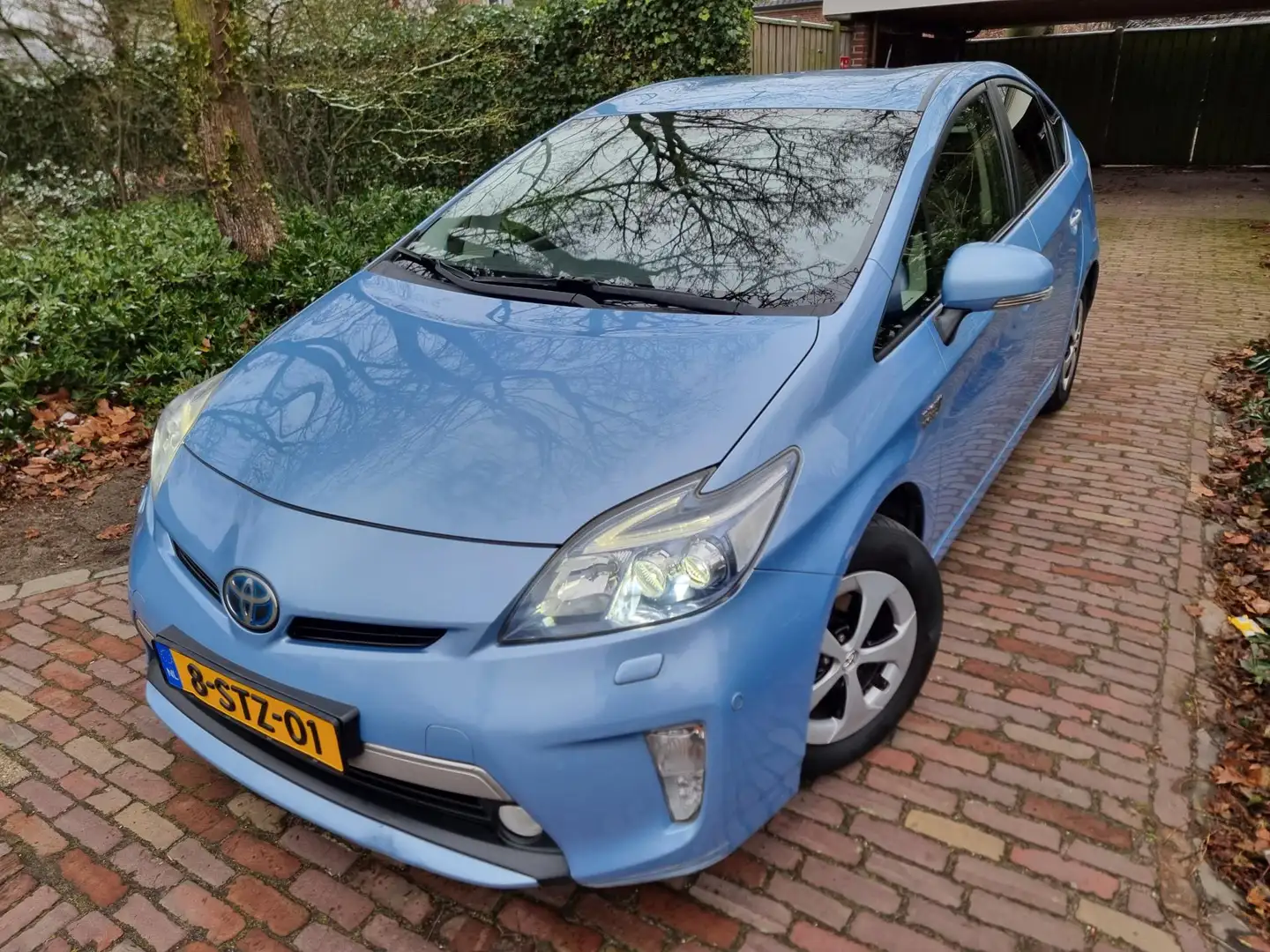 Toyota Prius 1.8 Plug-in Executive Business LED Xenon/Leer Blau - 2