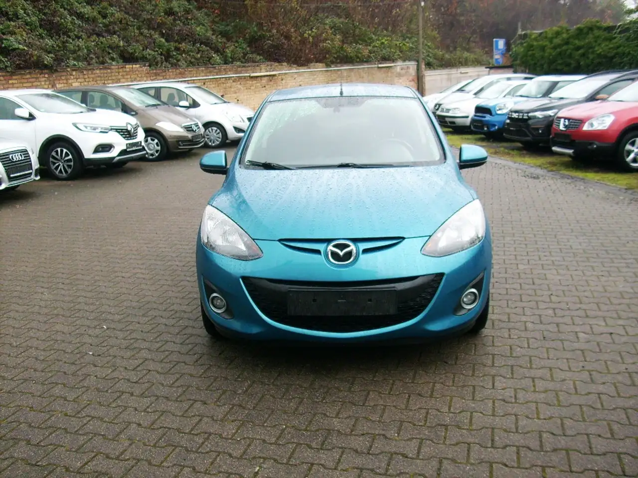 Mazda 2