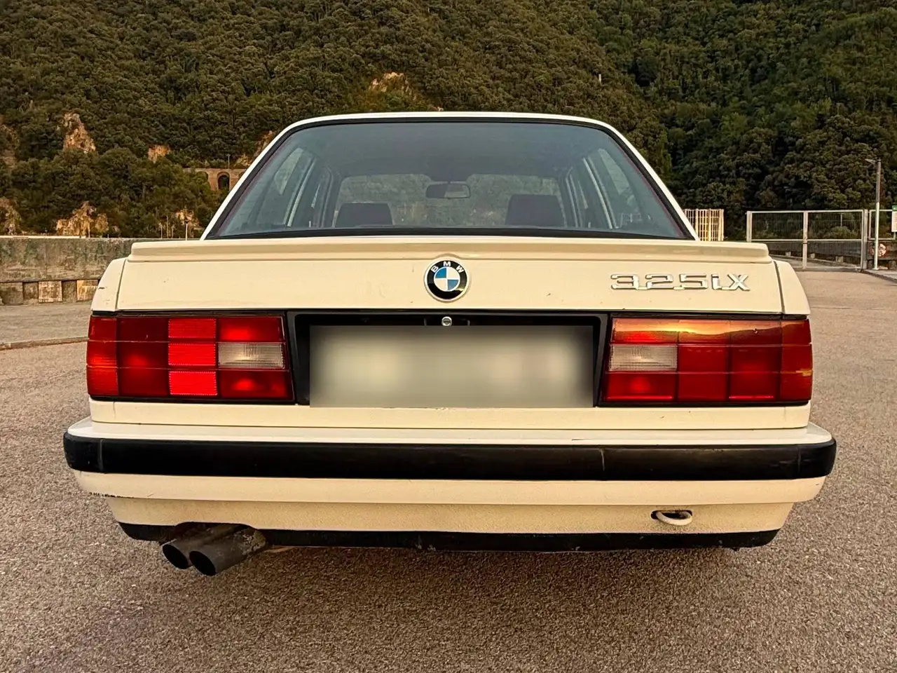 BMW 325 Ix, foto 2