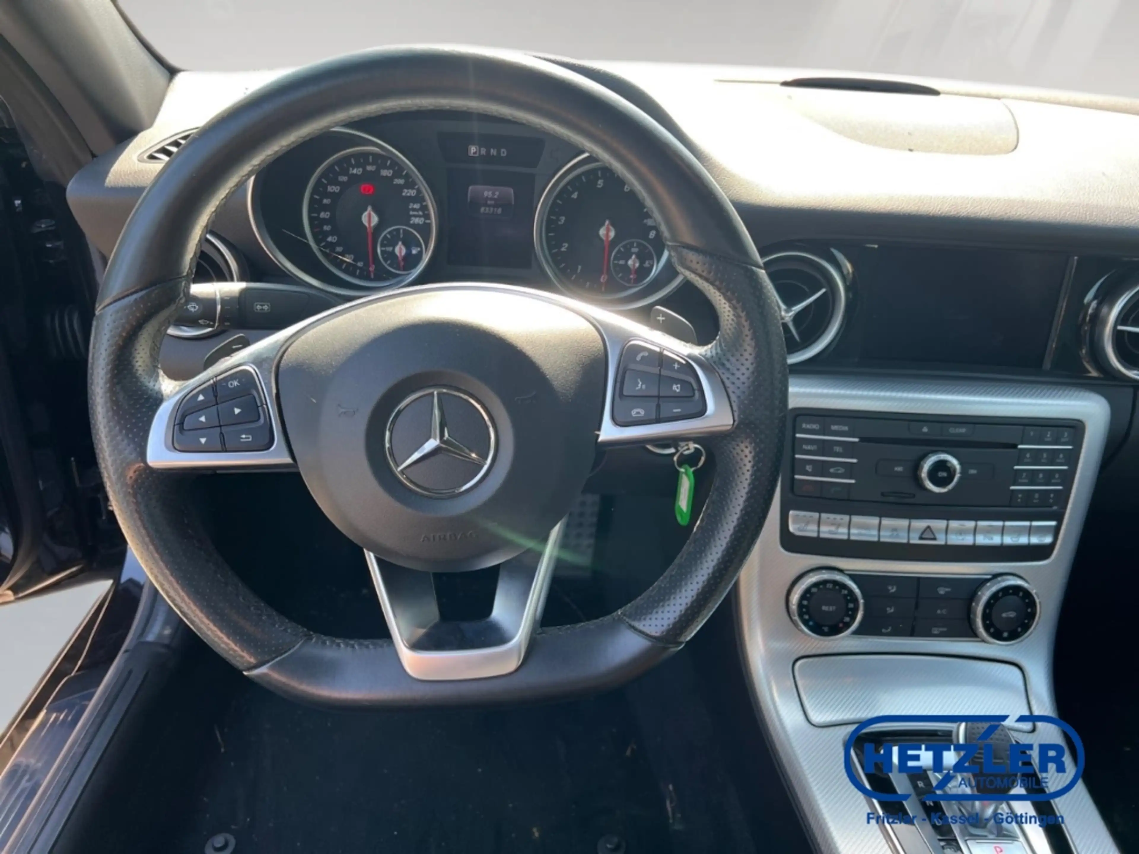 Mercedes-Benz SLC 200 -Klasse Roadster El. Panodach Navi Leder LED Blend — photo 10