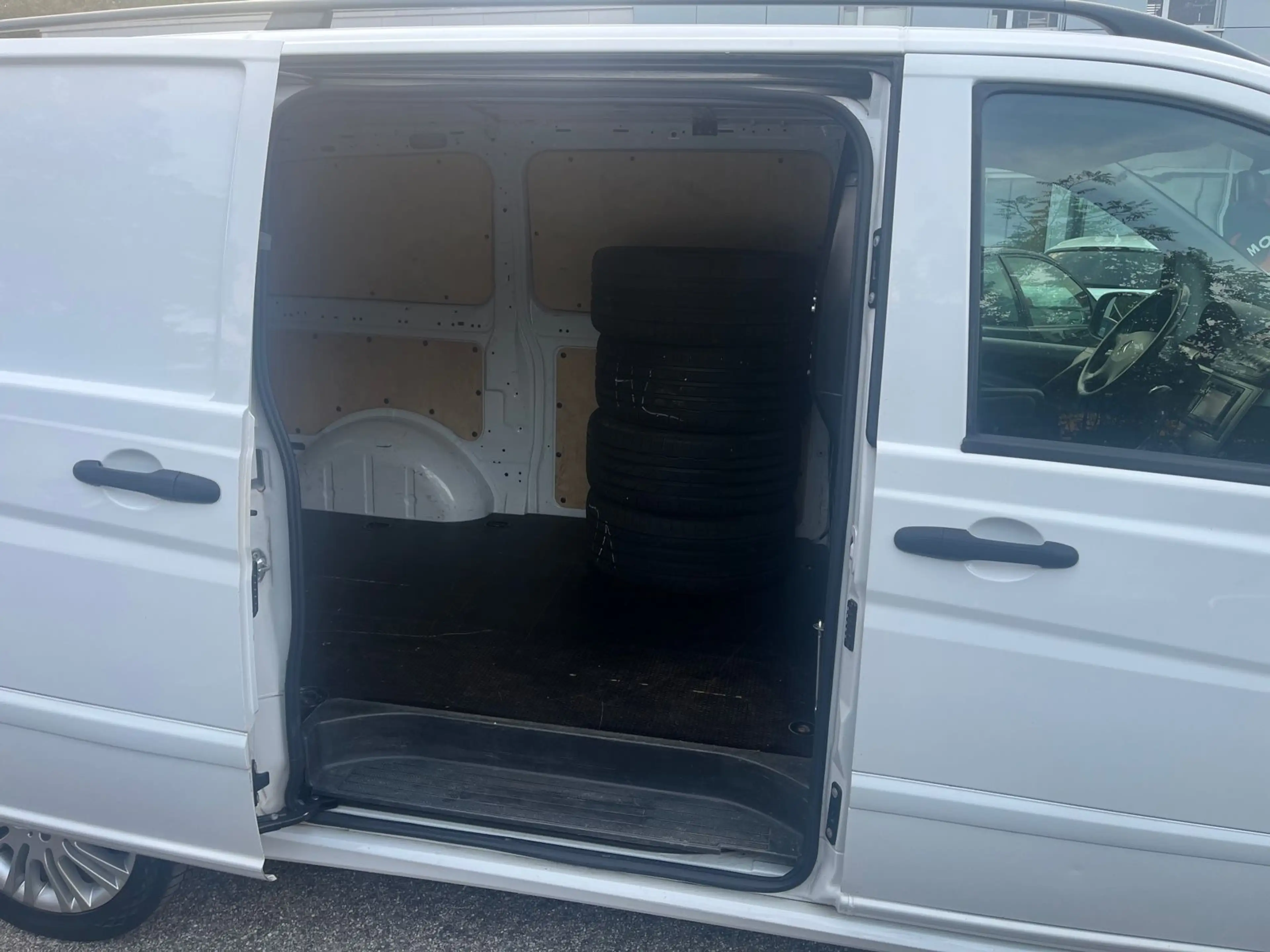 Mercedes-Benz Vito Kasten 122 CDI lang EFFECT — photo 9