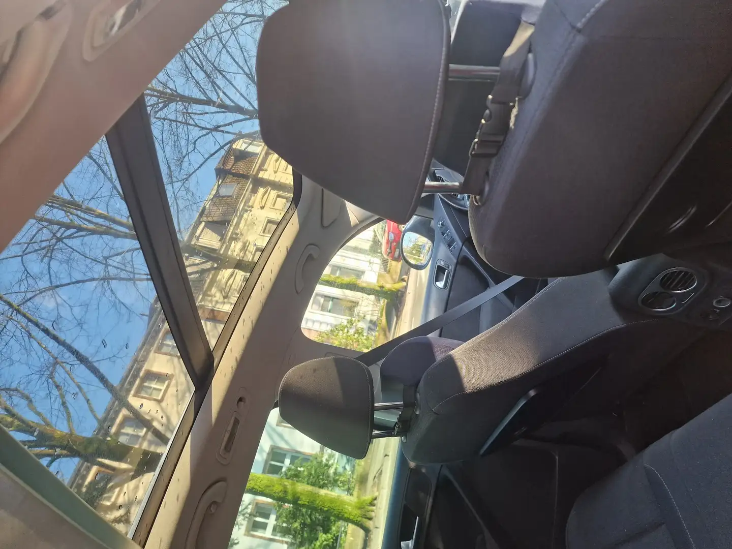 Volkswagen Tiguan 2.0 TDI DPF 4Motion Team - 2