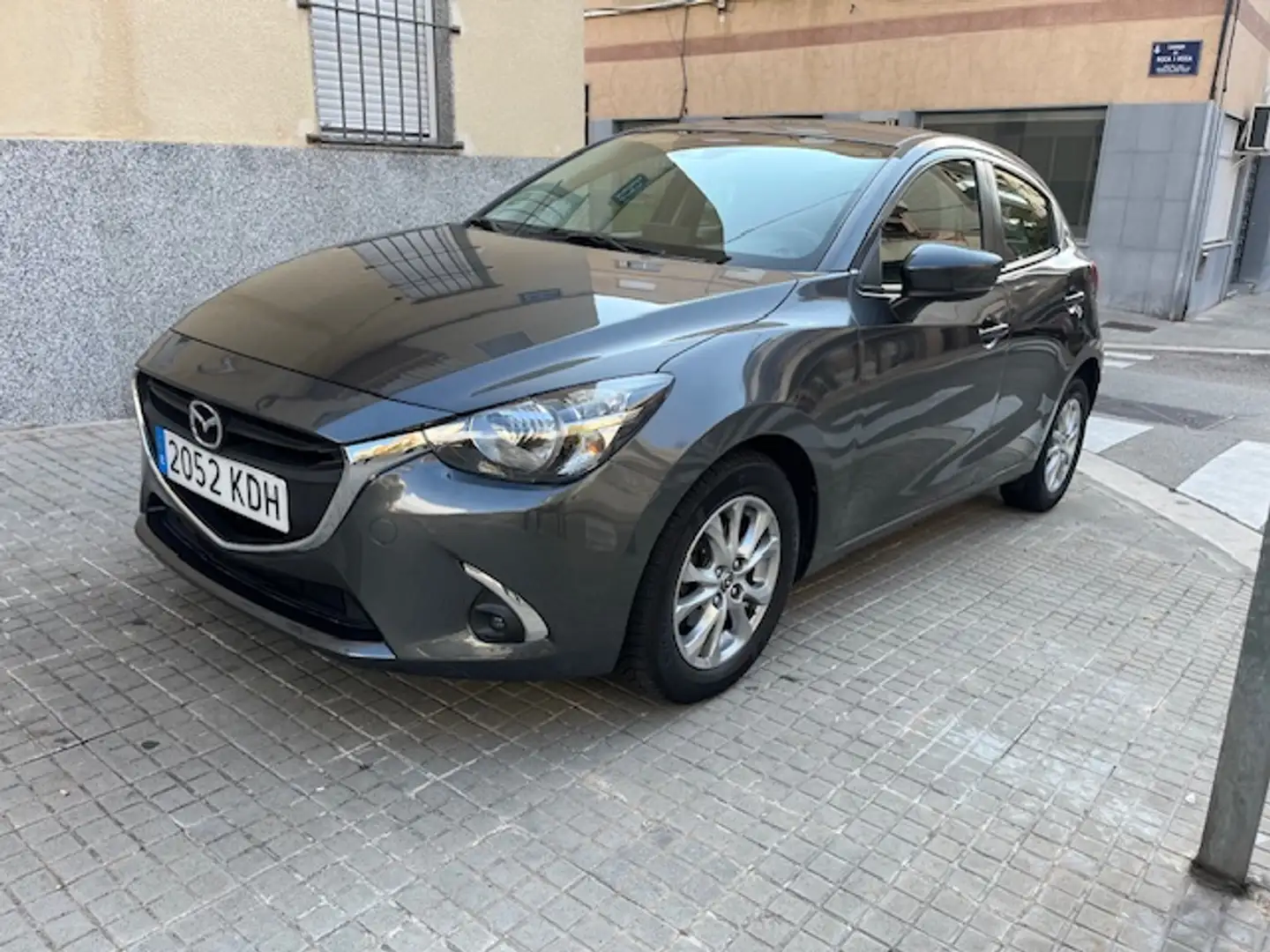 Mazda 2 1.5 Style+ Confort 66kW Gris - 1