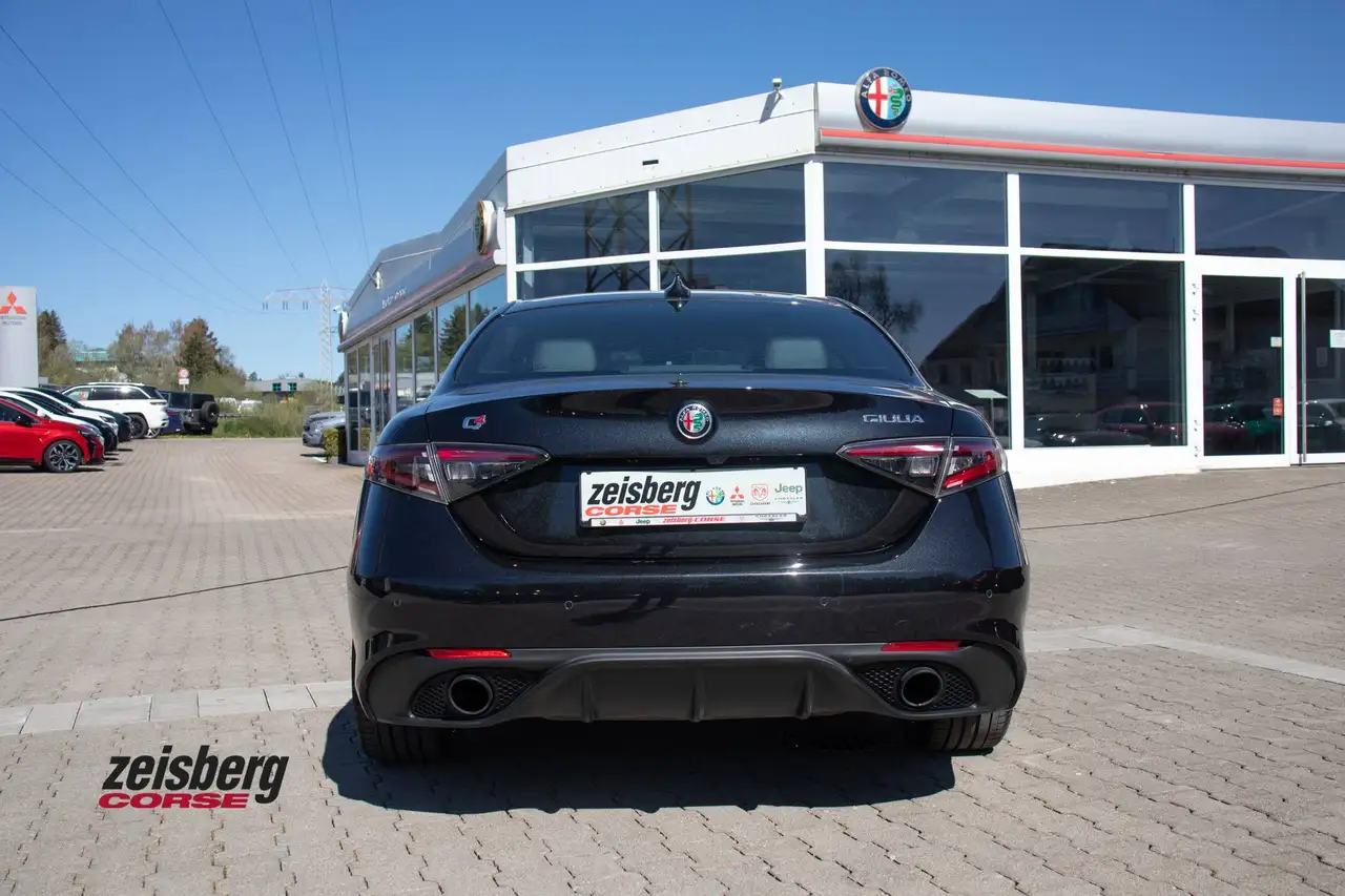 Alfa Romeo Giulia 2023