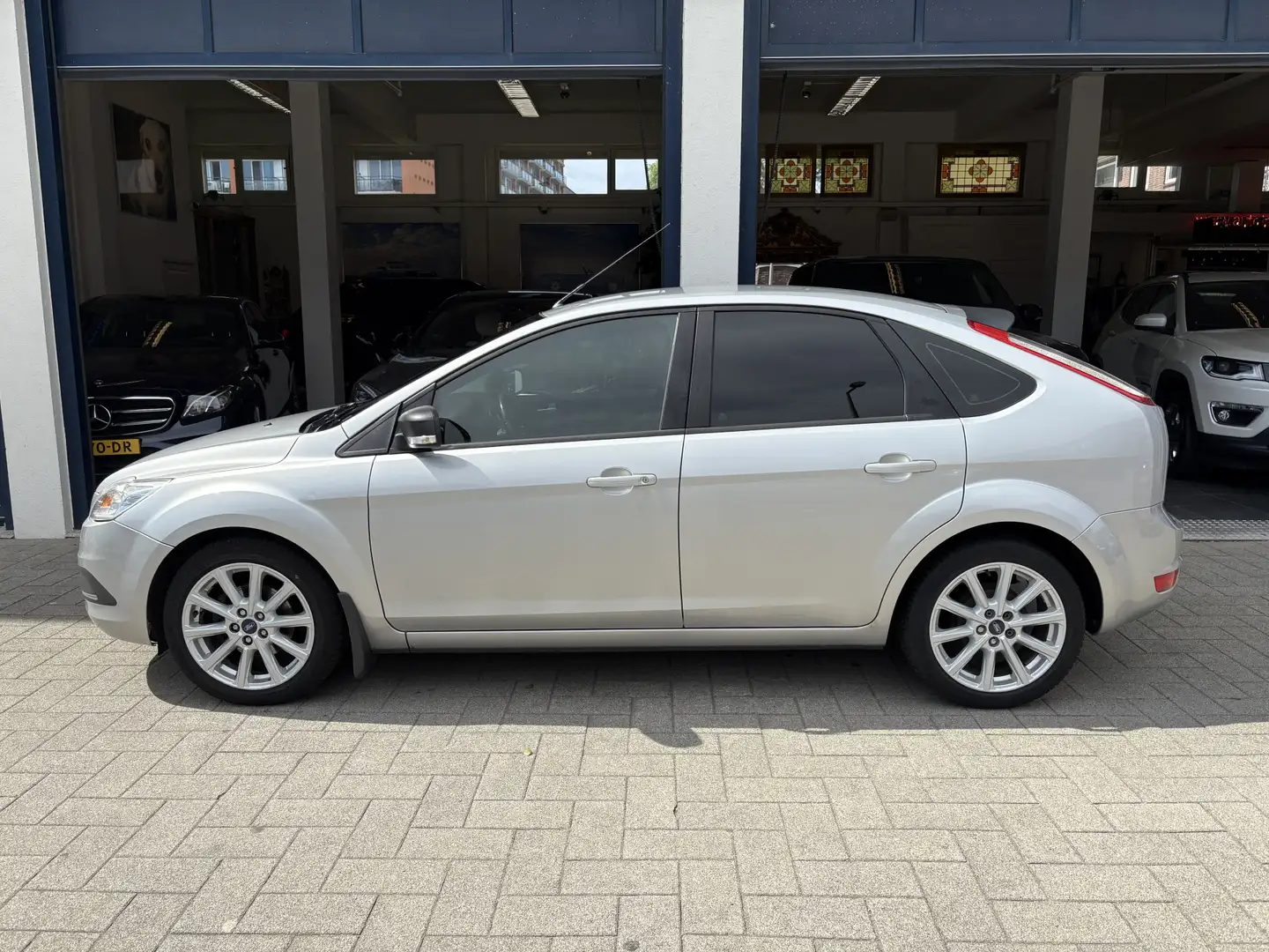 Ford Focus 1.6 Trend AIRCO/ANDROID/CRUISE/LM VELGEN Grijs - 2