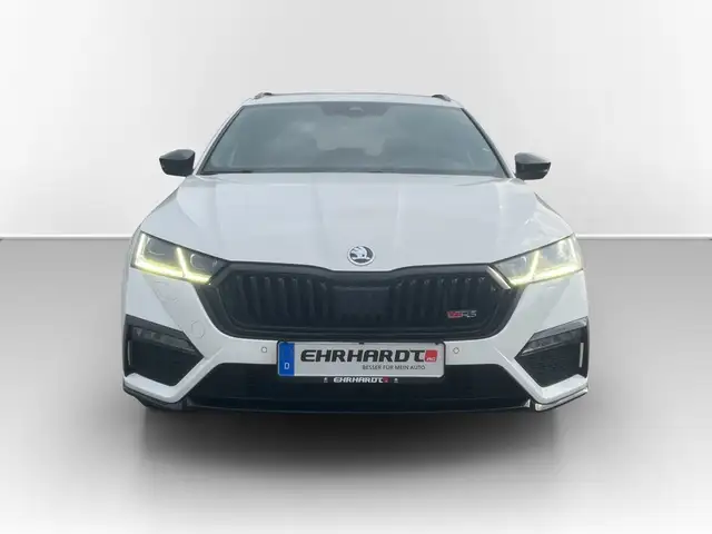 Skoda Octavia view 3