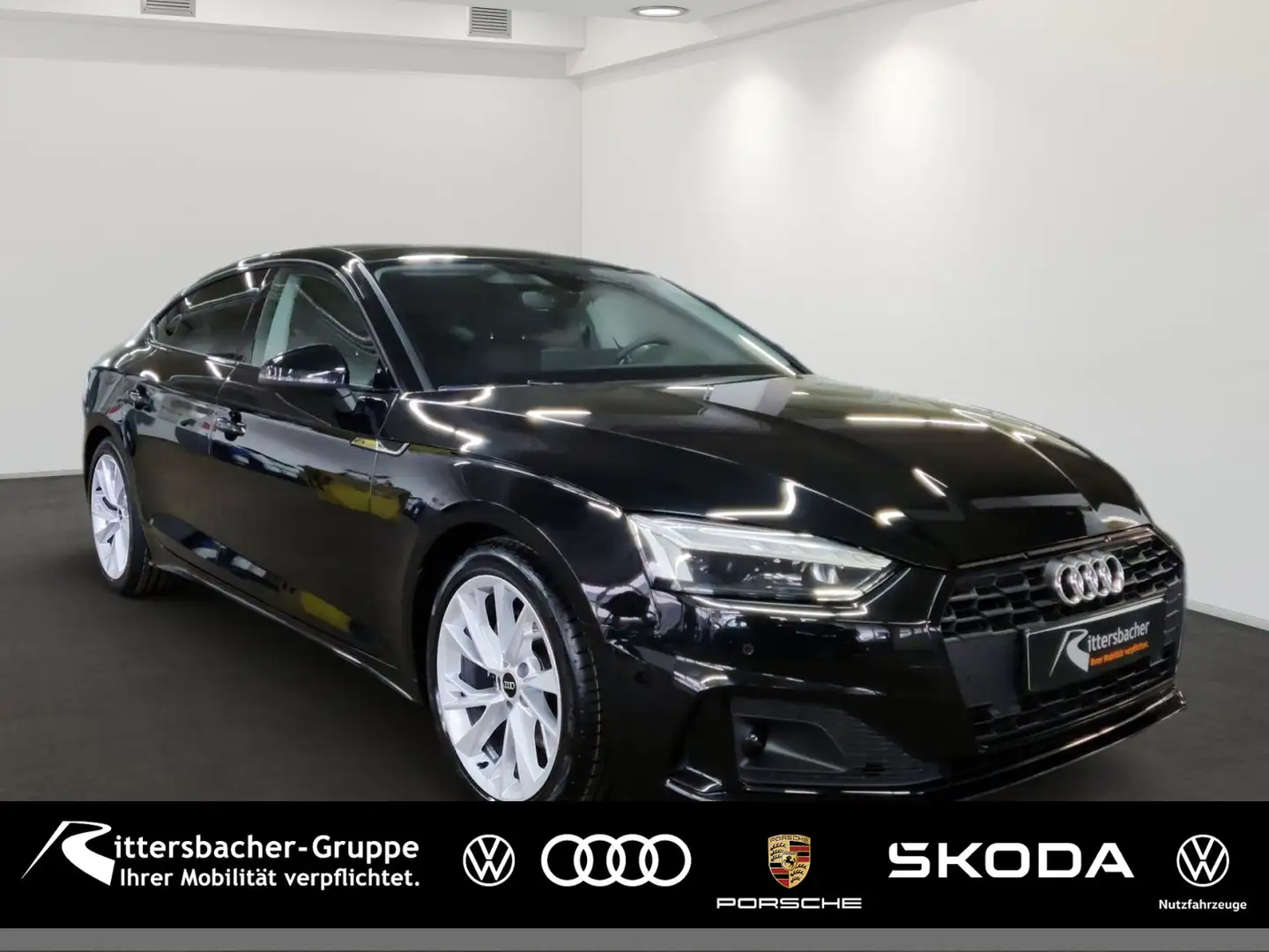 Audi A5 advanced 35 TDI Navi PANO Matrix Pa Schwarz - 1