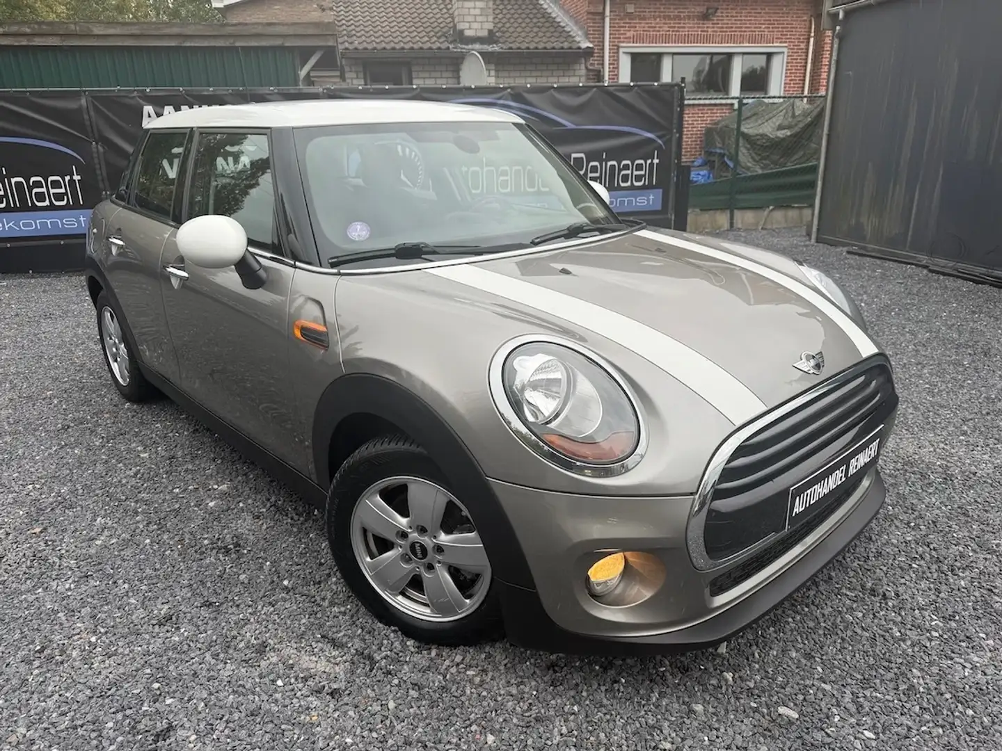 MINI Cooper Mini Cooper Aut. Seven, Automaat, Ac +12m Garantie Beige - 2