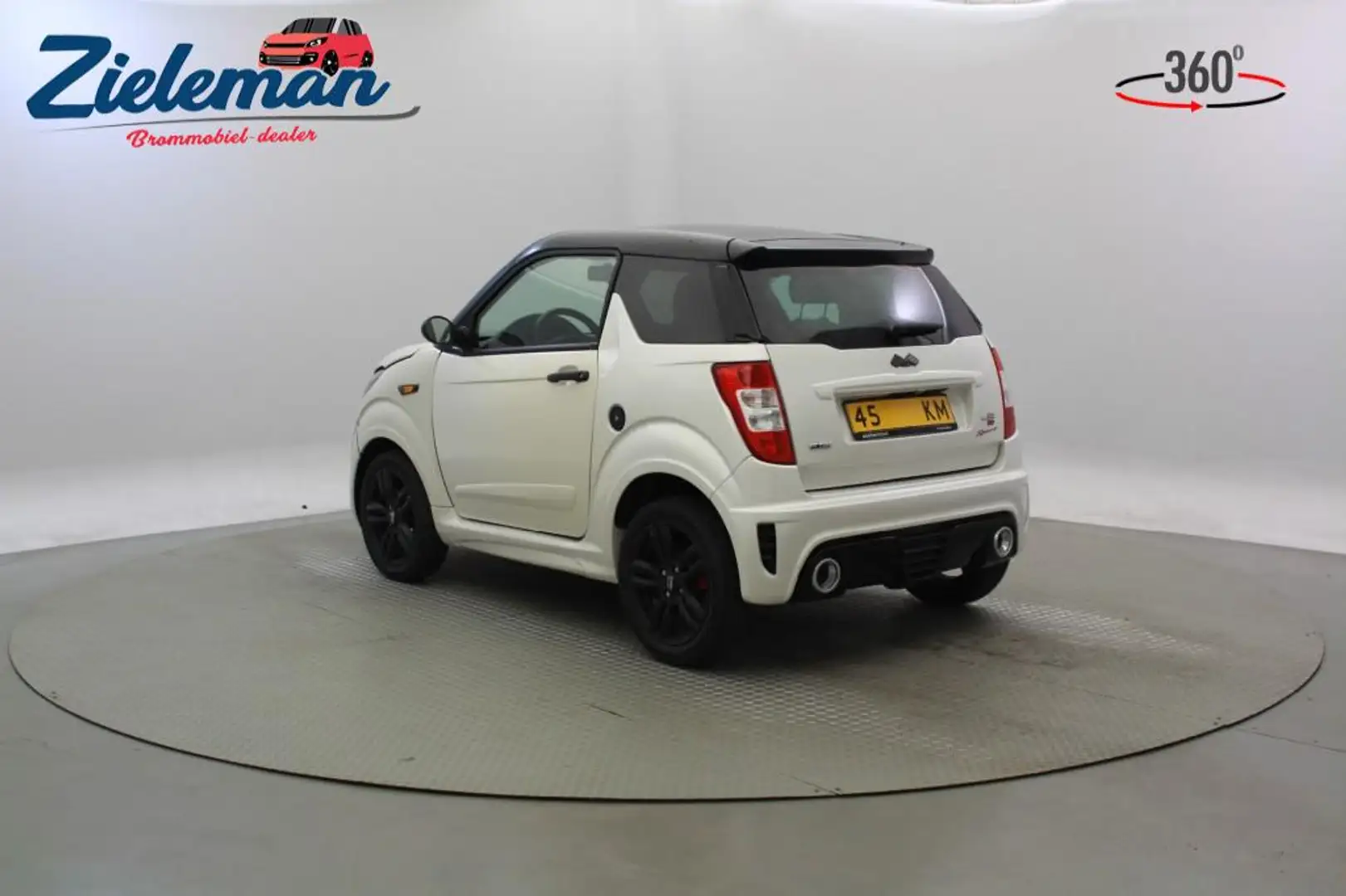 Ligier JS 50 dCi Sport Ultimate - 2023 - 2.294 km - Leer, Camer Wit - 2