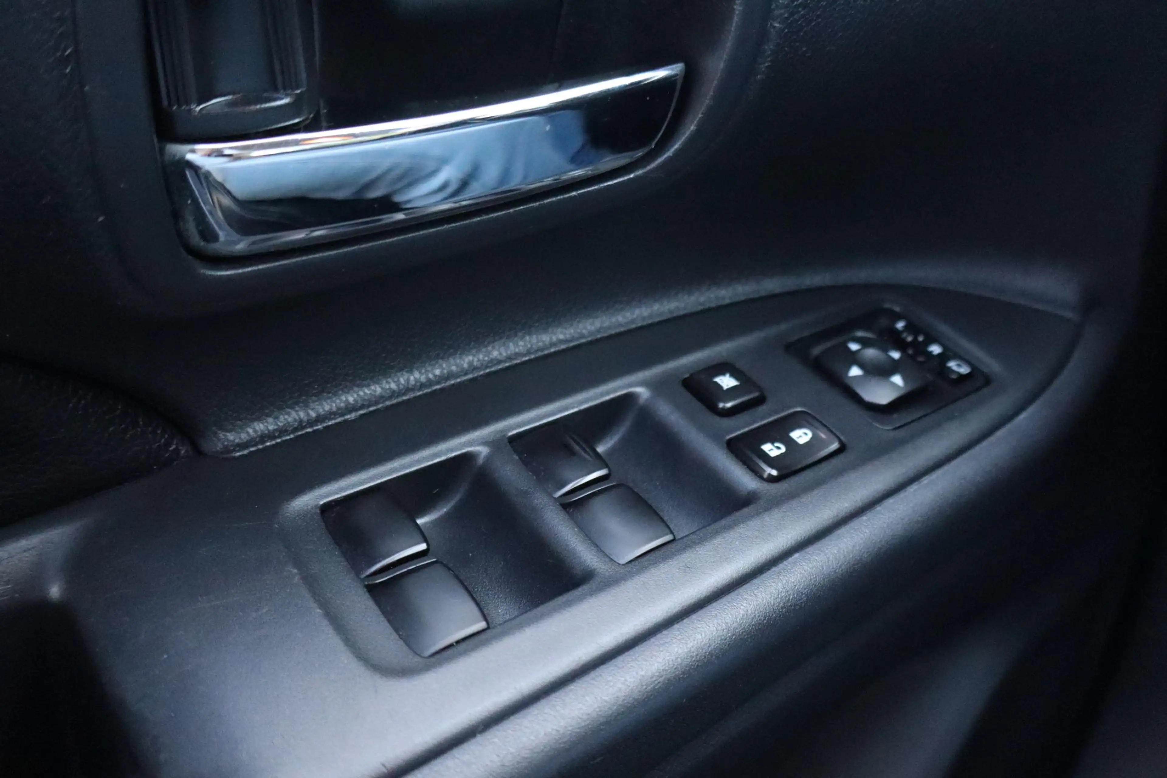 Mitsubishi Outlander 2.0 PHEV Executive Edition | Leder | Glazen schuif — photo 17
