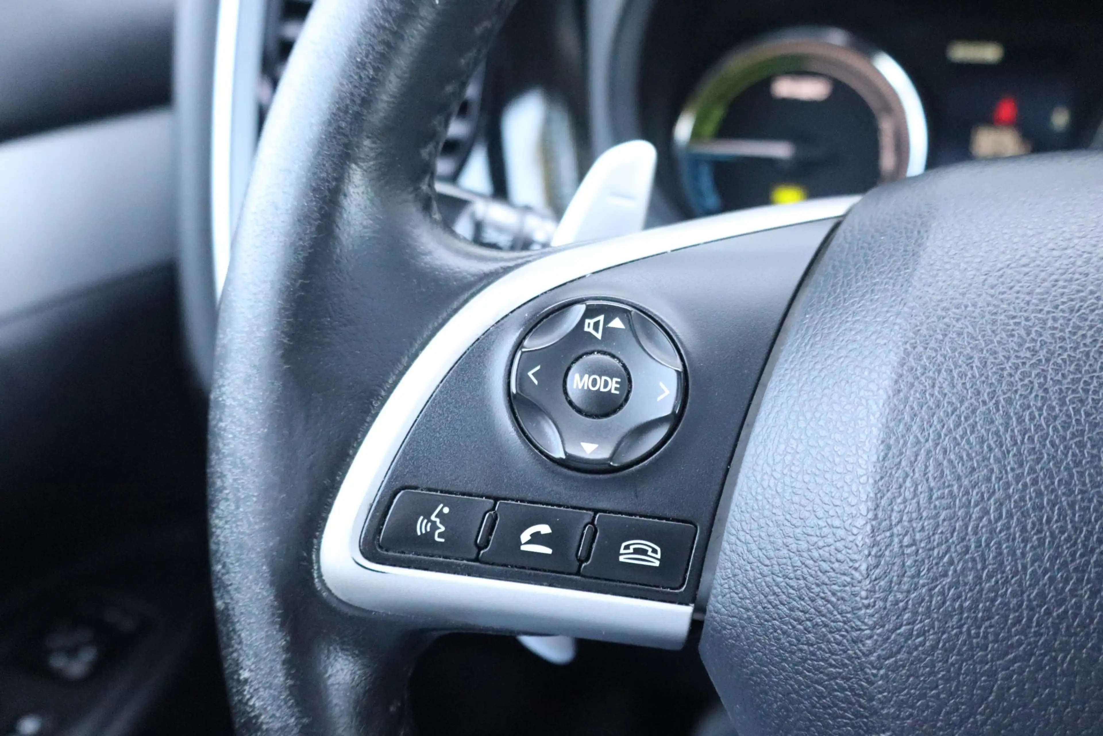 Mitsubishi Outlander 2.0 PHEV Executive Edition | Leder | Glazen schuif — photo 22