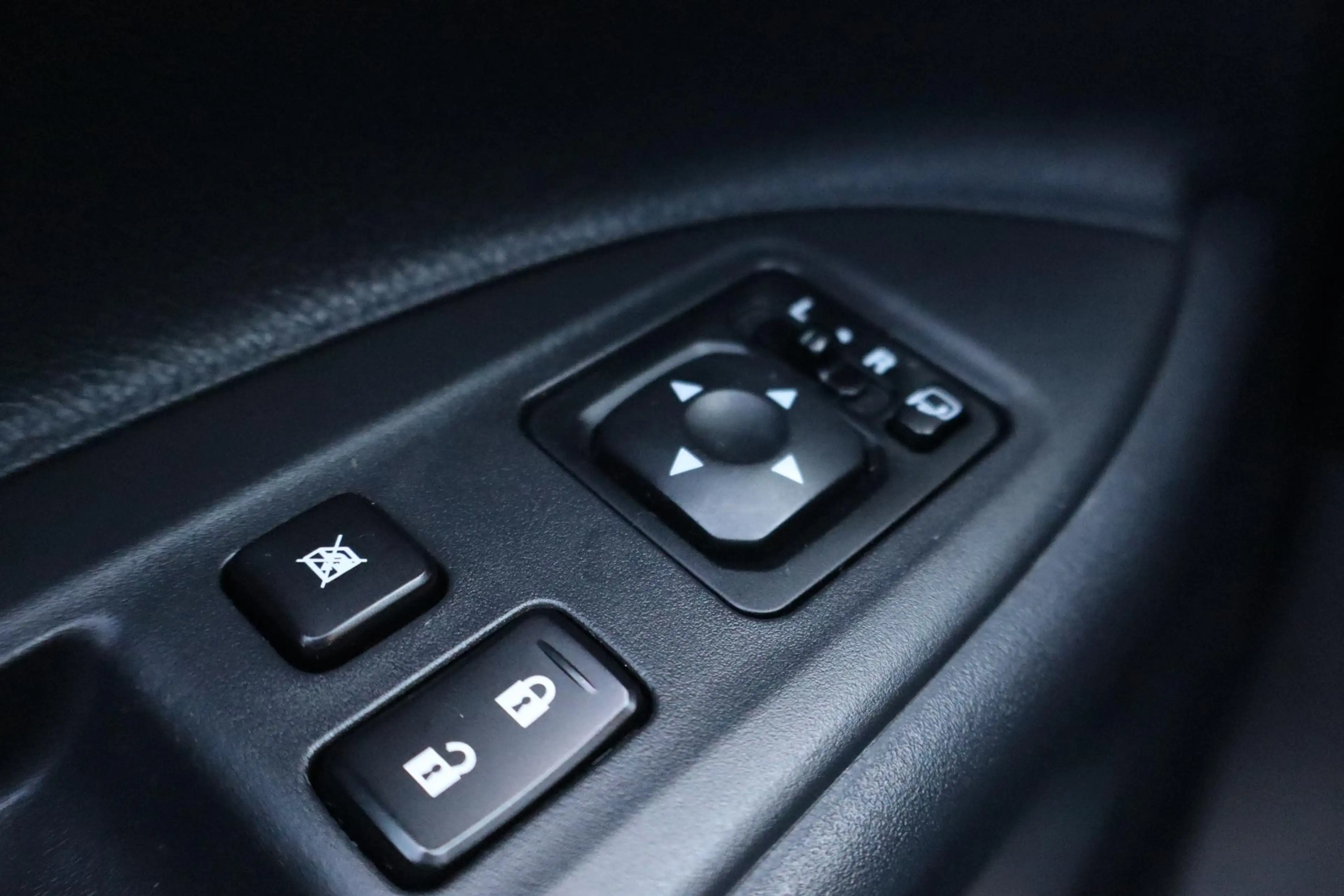 Mitsubishi Outlander 2.0 PHEV Executive Edition | Leder | Glazen schuif — photo 18