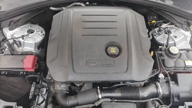 Land Rover Range Rover Velar view 15
