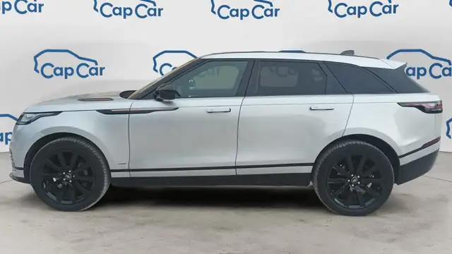 Land Rover Range Rover Velar view 2