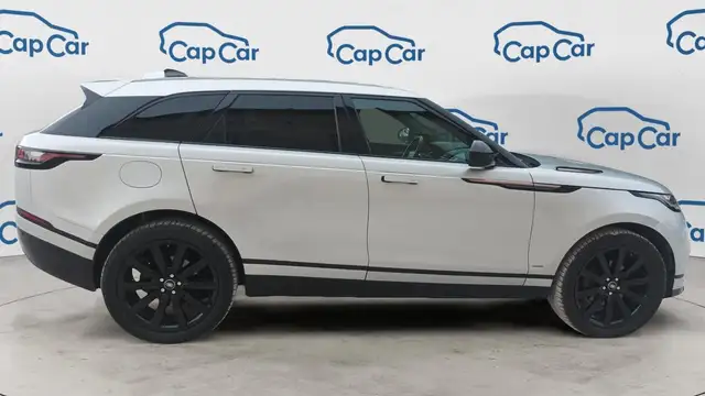 Land Rover Range Rover Velar view 4