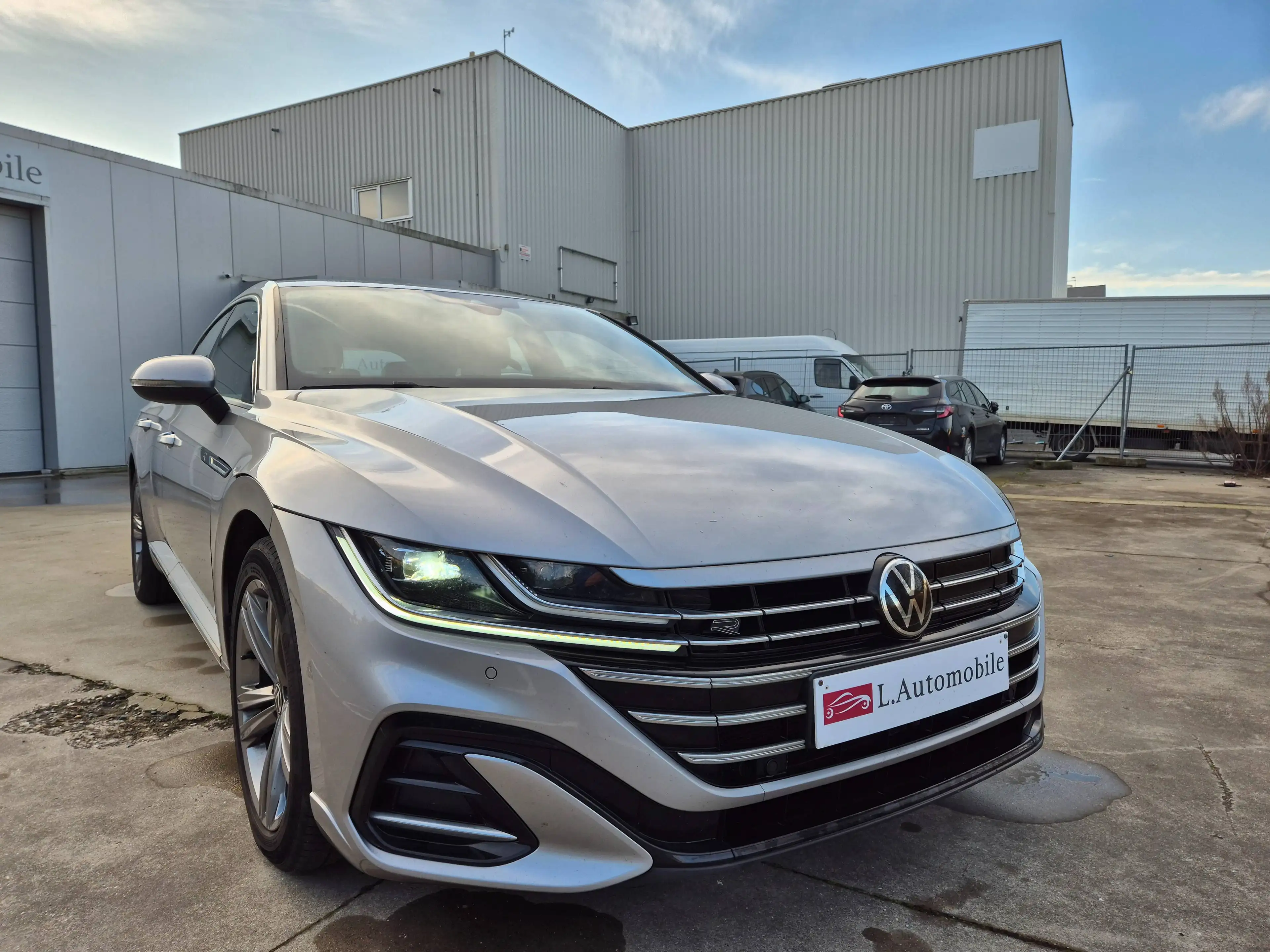 Volkswagen Arteon 1.4 // R-LINE // PHEV eHYBRID // DSG ! — photo 3