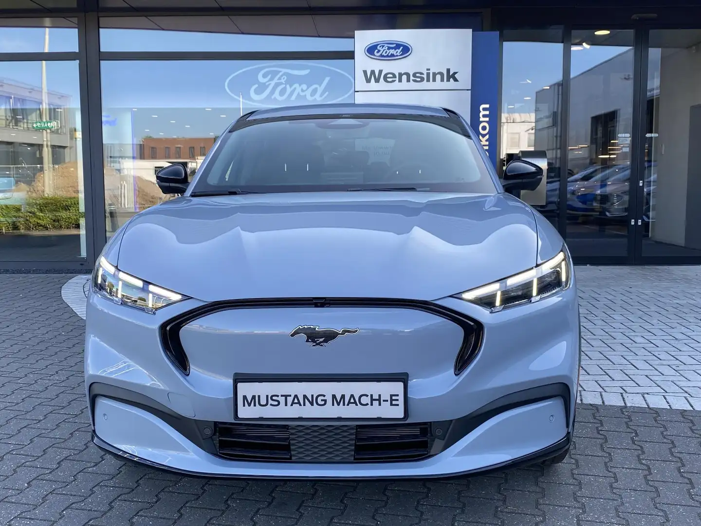 Ford Mustang Mach-E Extended Premium RWD 91 kWh Technology Pack Grijs - 2