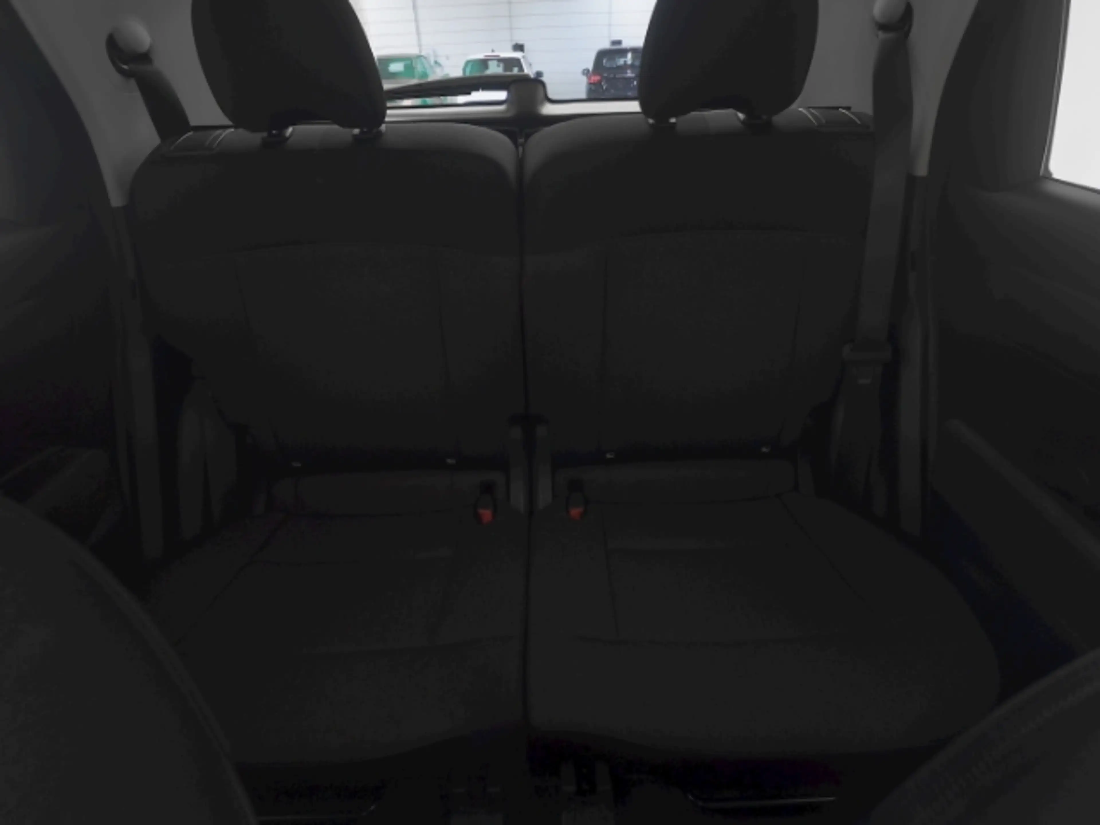 Hyundai Inster TREND 49kWH+NAVI+RÜCKFAHRKAMERA+SITZ-/LENKRADHEIZU — photo 9