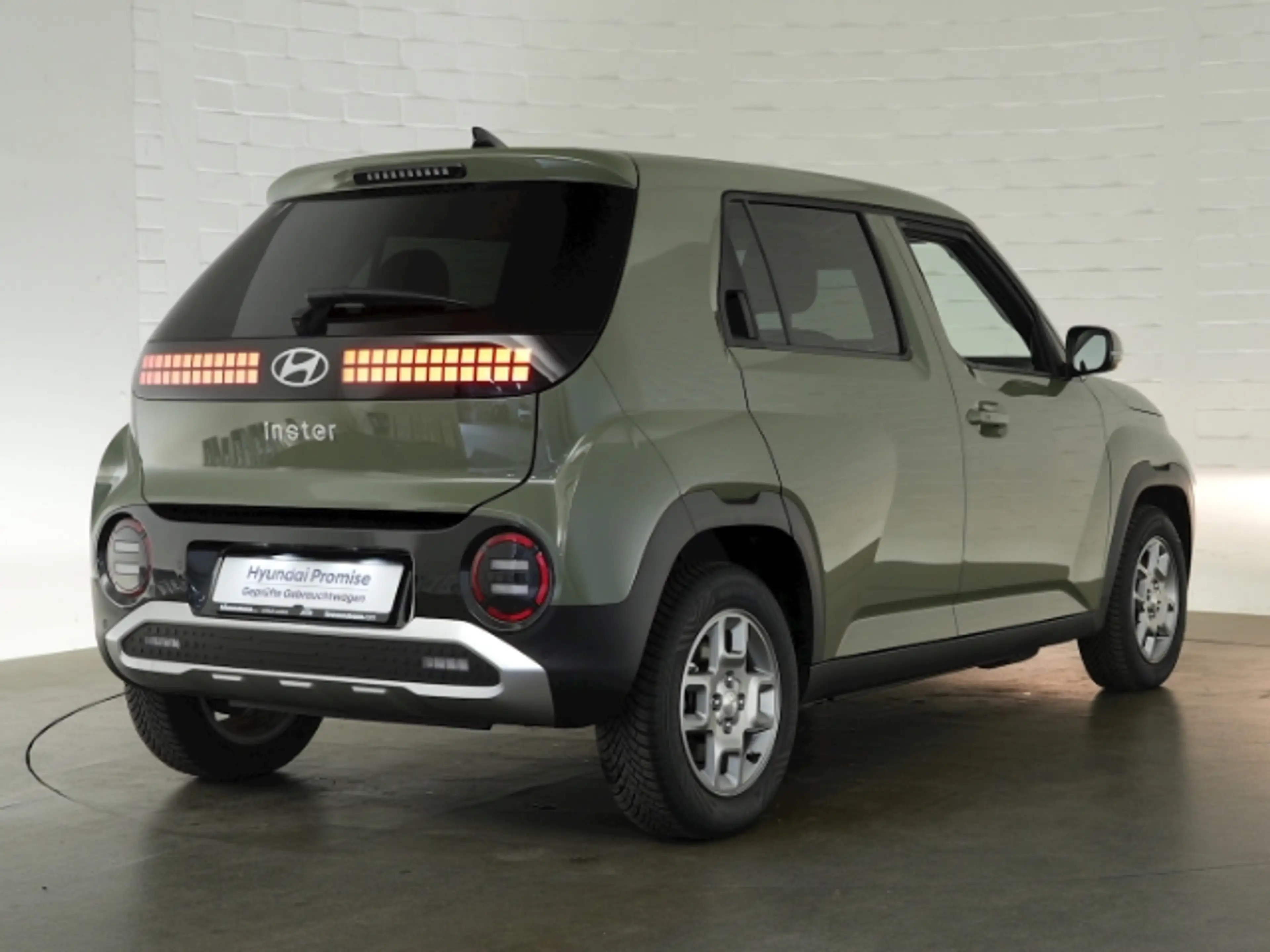 Hyundai Inster TREND 49kWH+NAVI+RÜCKFAHRKAMERA+SITZ-/LENKRADHEIZU — photo 2