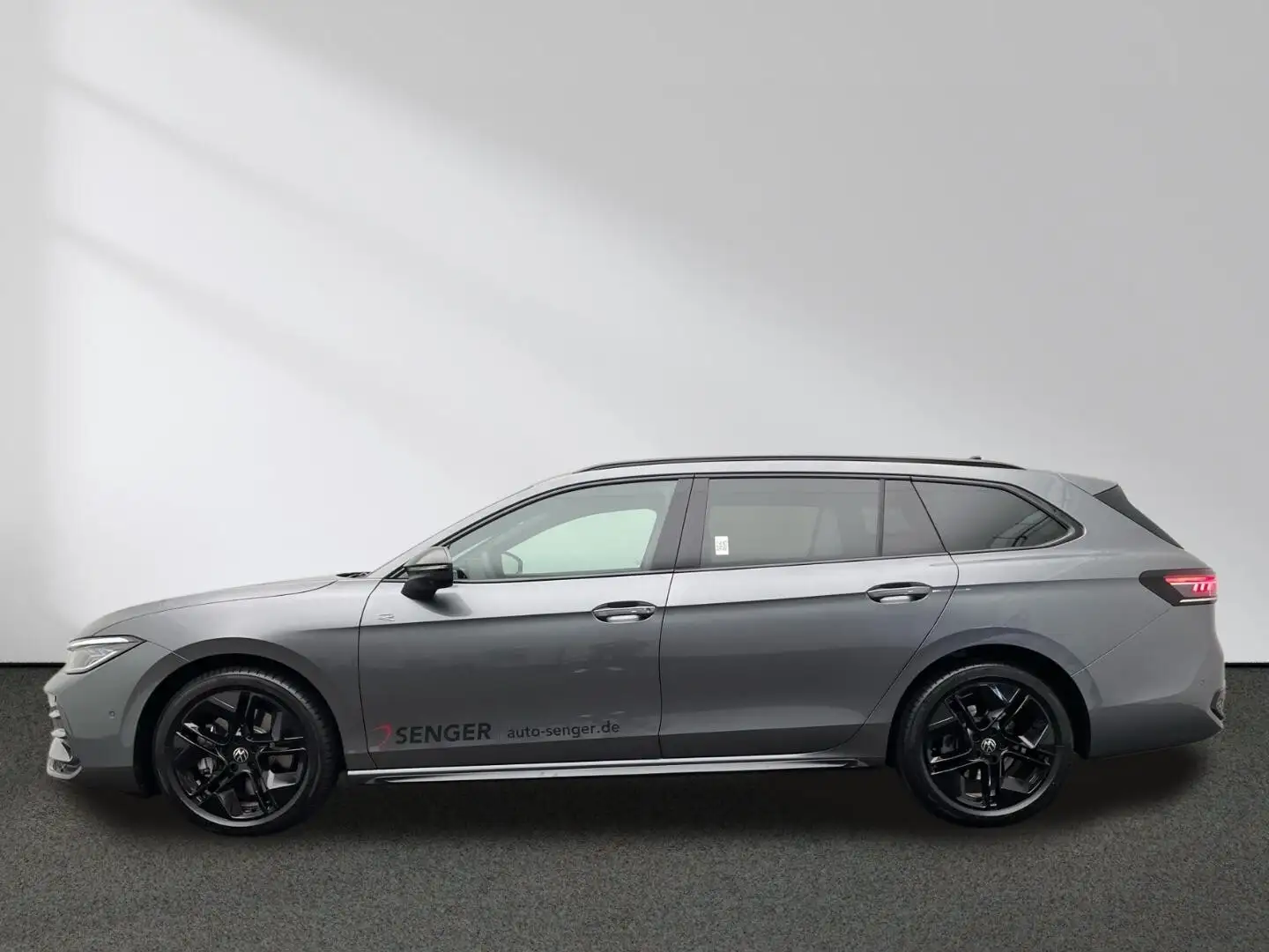 Volkswagen Passat Variant 2.0 TDI R-Line SCR 4MOTION DSG Grau - 2